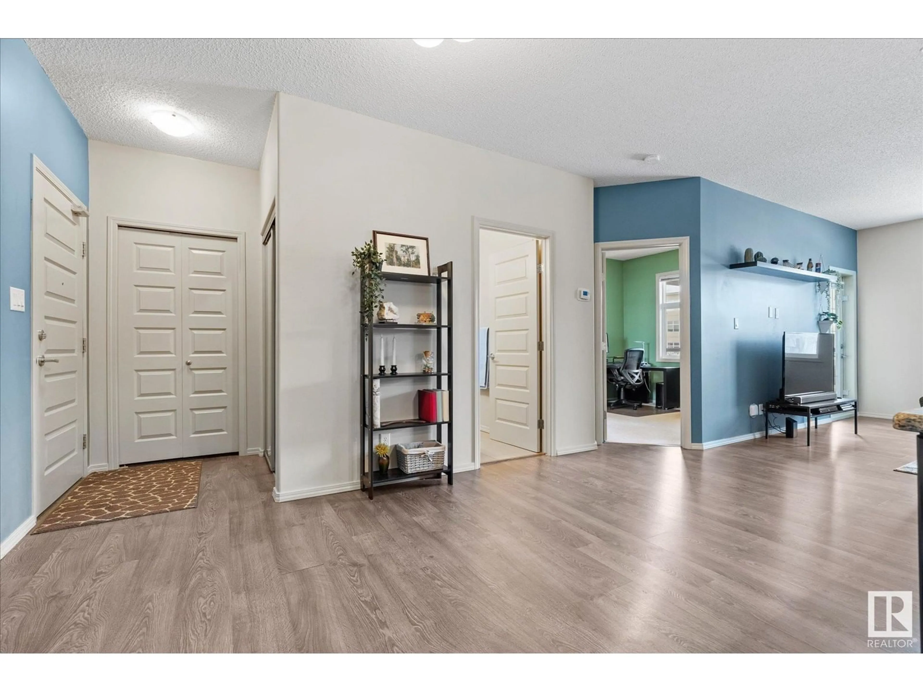 Indoor entryway for #235 7825 71 ST NW, Edmonton Alberta T6B3R9