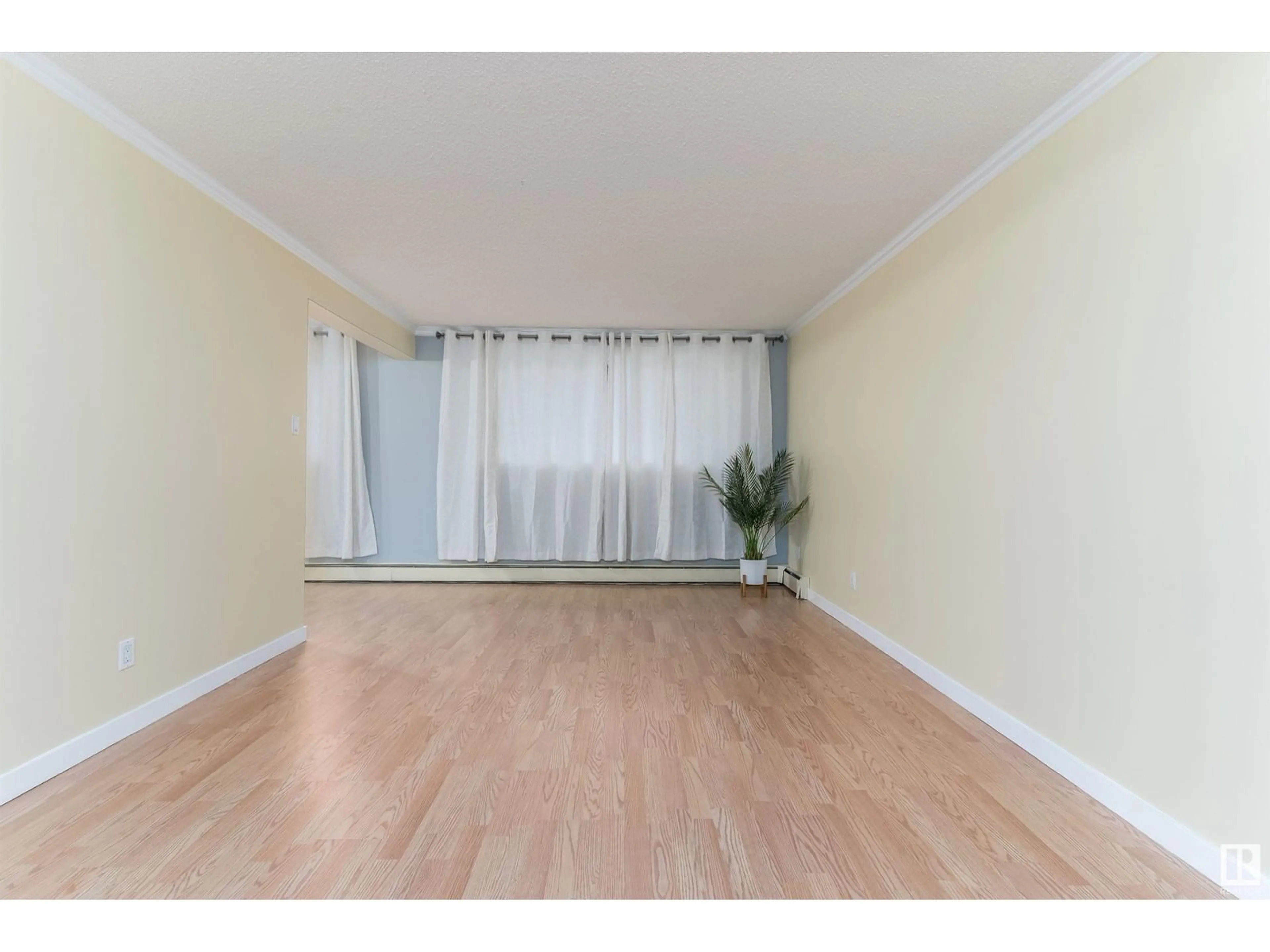 A pic of a room for #102 9925 83 AV NW, Edmonton Alberta T6E2B9