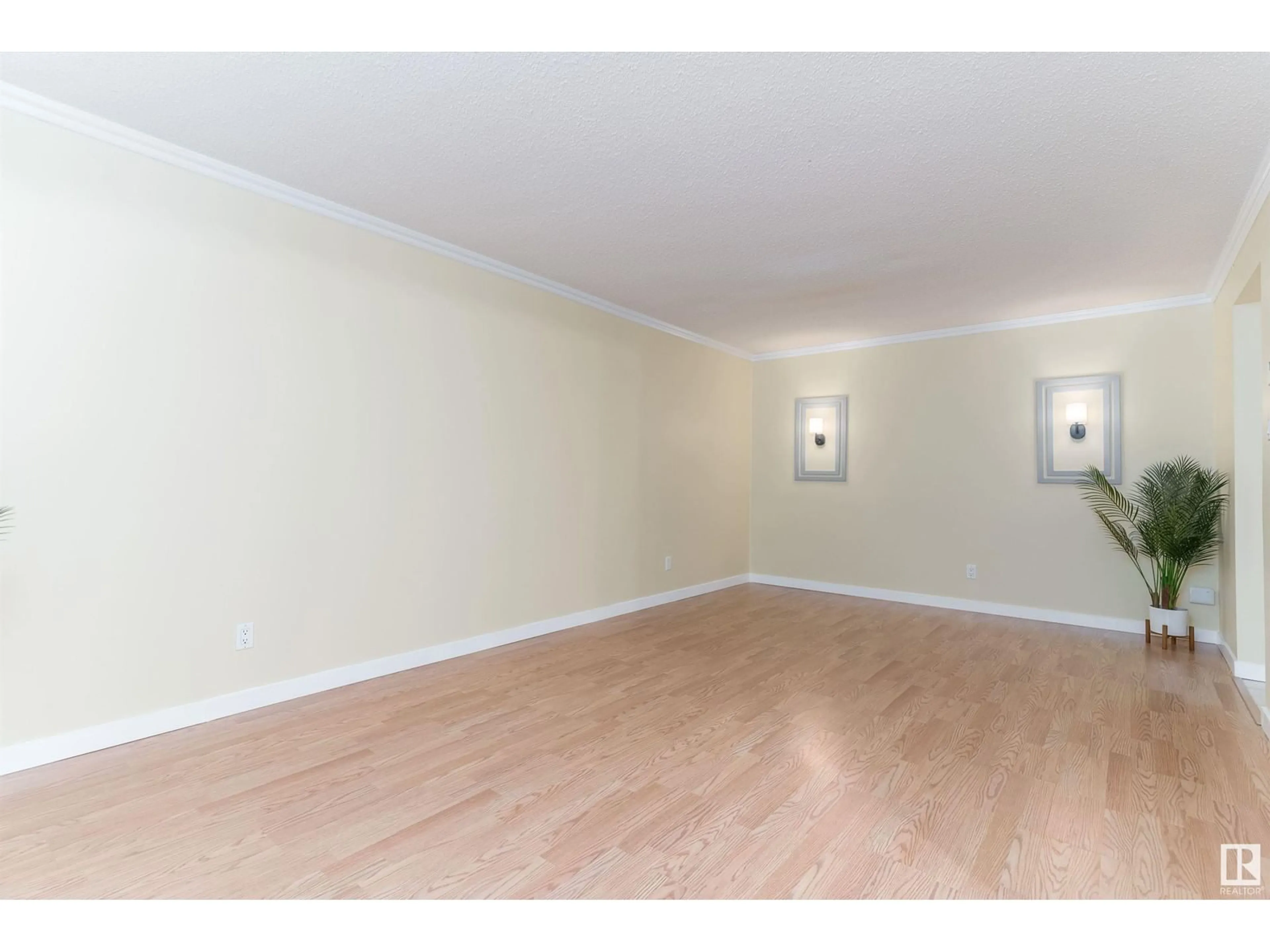 A pic of a room for #102 9925 83 AV NW, Edmonton Alberta T6E2B9