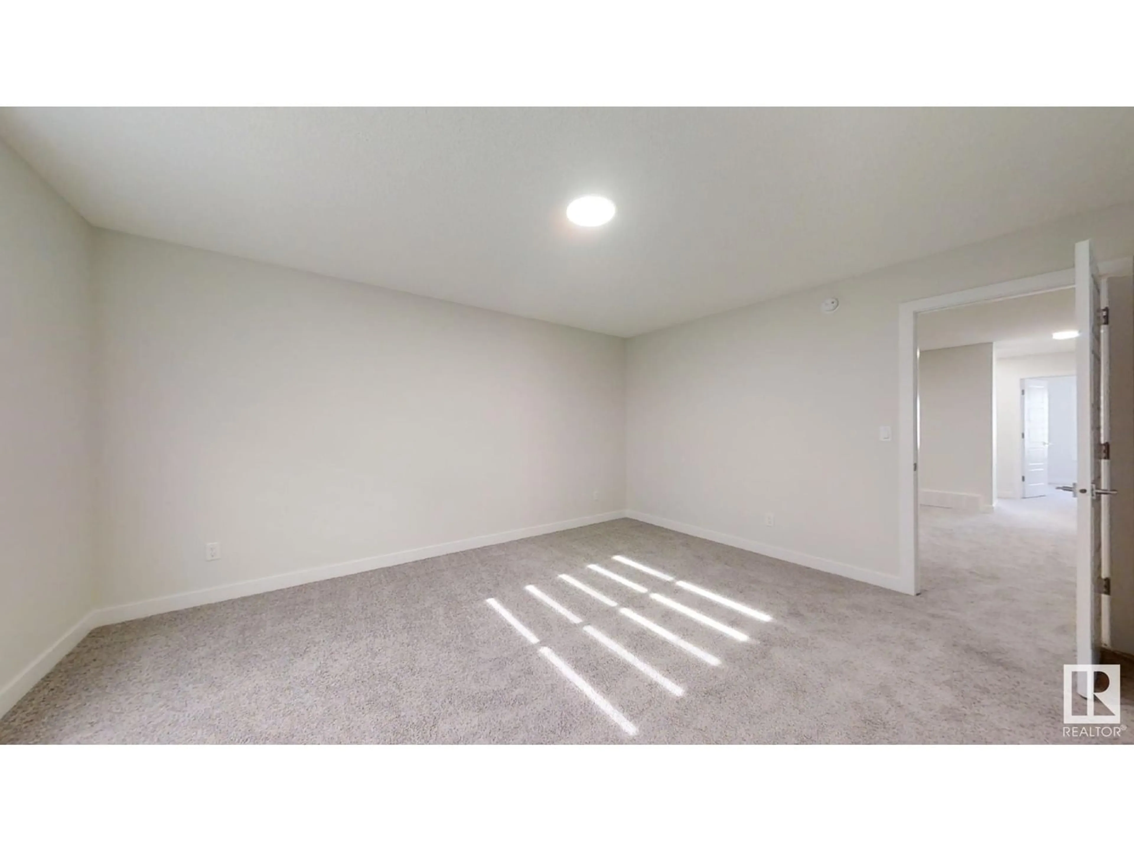 A pic of a room for 1627 12 AV NW, Edmonton Alberta T6T2S5