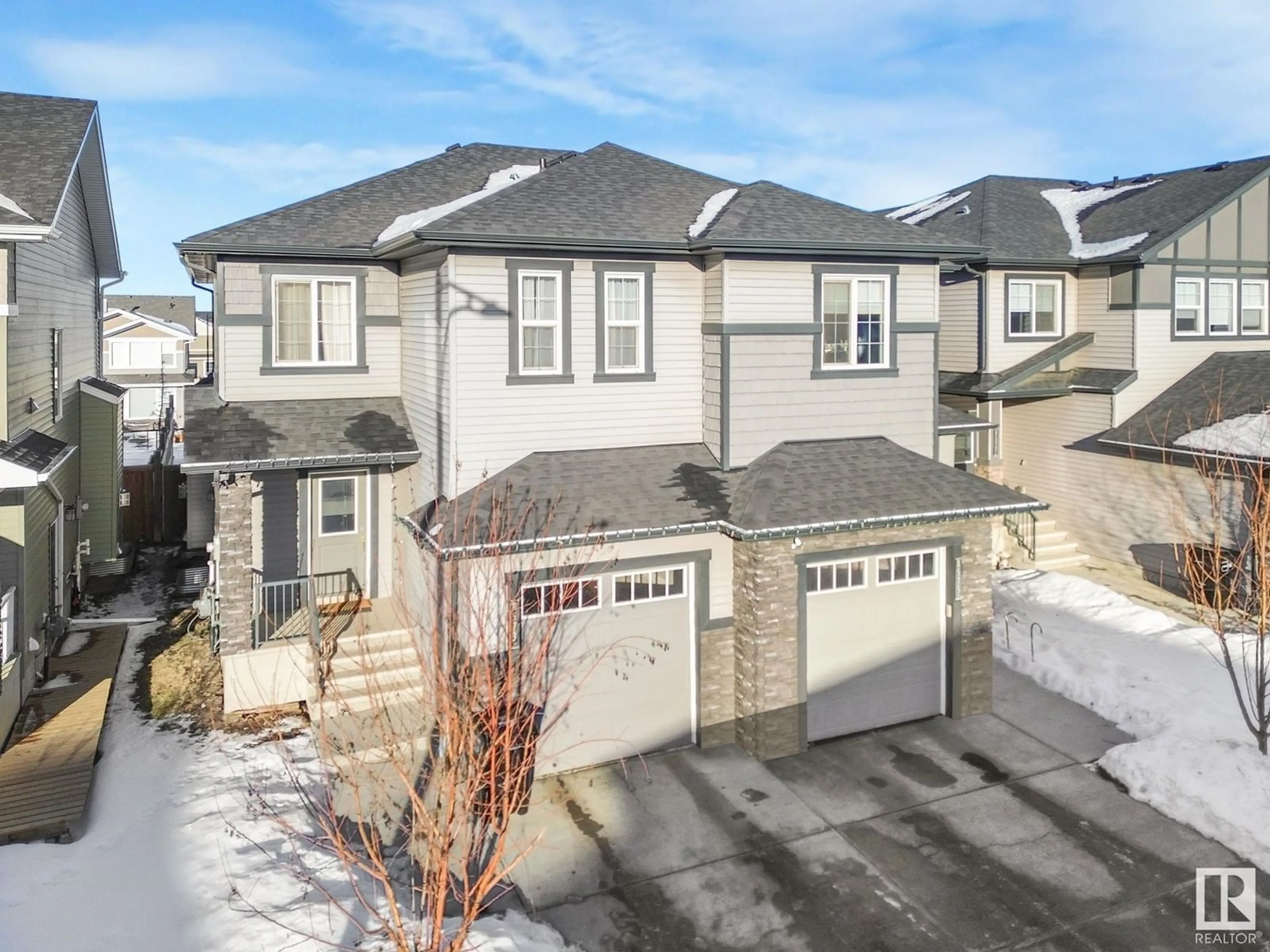 A pic from outside/outdoor area/front of a property/back of a property/a pic from drone, street for 8573 Cushing PL SW SW, Edmonton Alberta T6W3R4