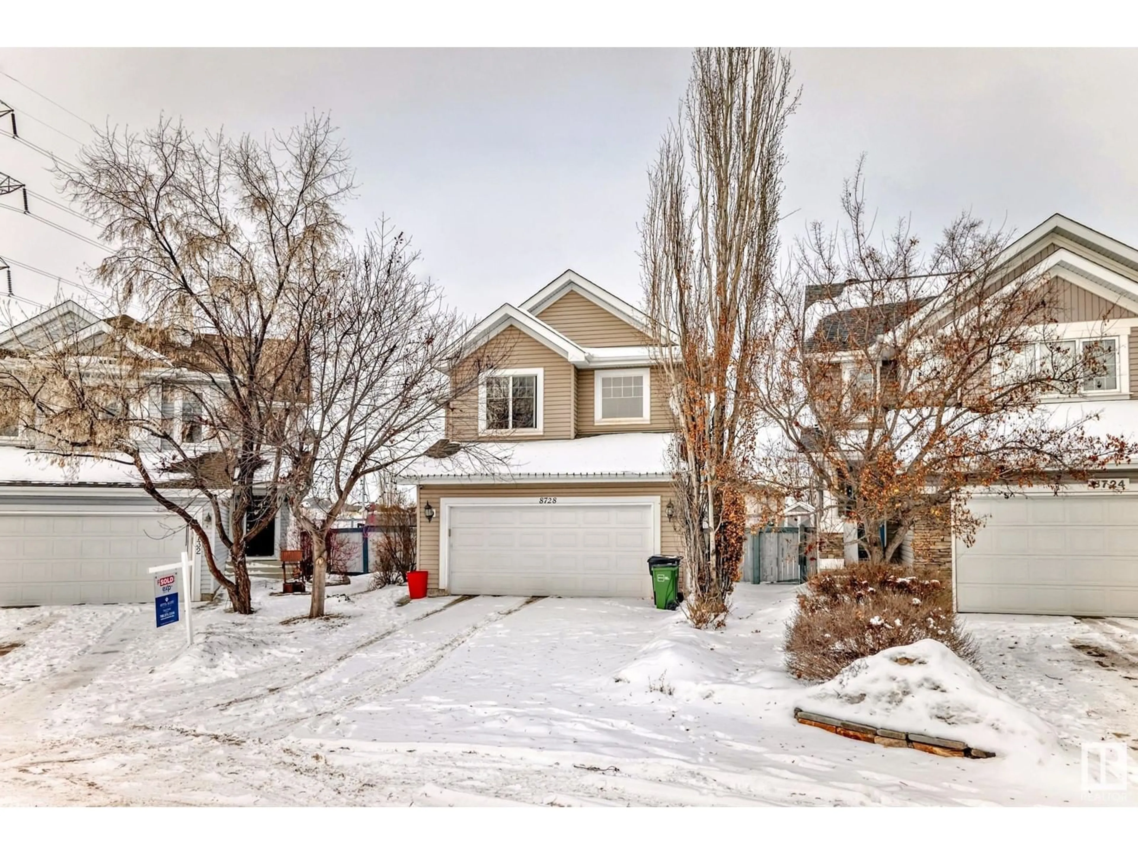 A pic from outside/outdoor area/front of a property/back of a property/a pic from drone, street for 8728 10 AV SW, Edmonton Alberta T6X1J6