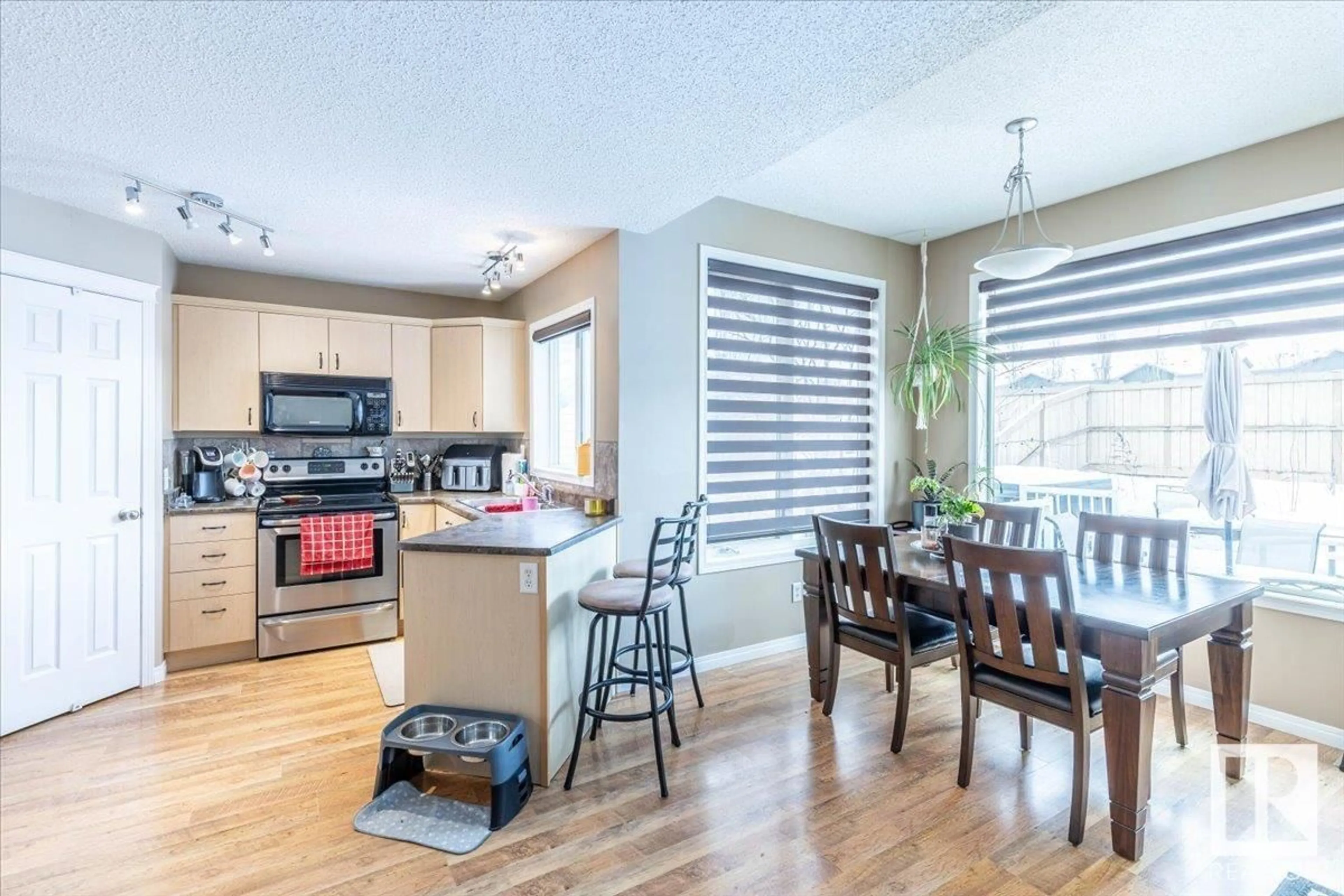 Open concept kitchen, unknown for 120 ACACIA CI, Leduc Alberta T9E0C9