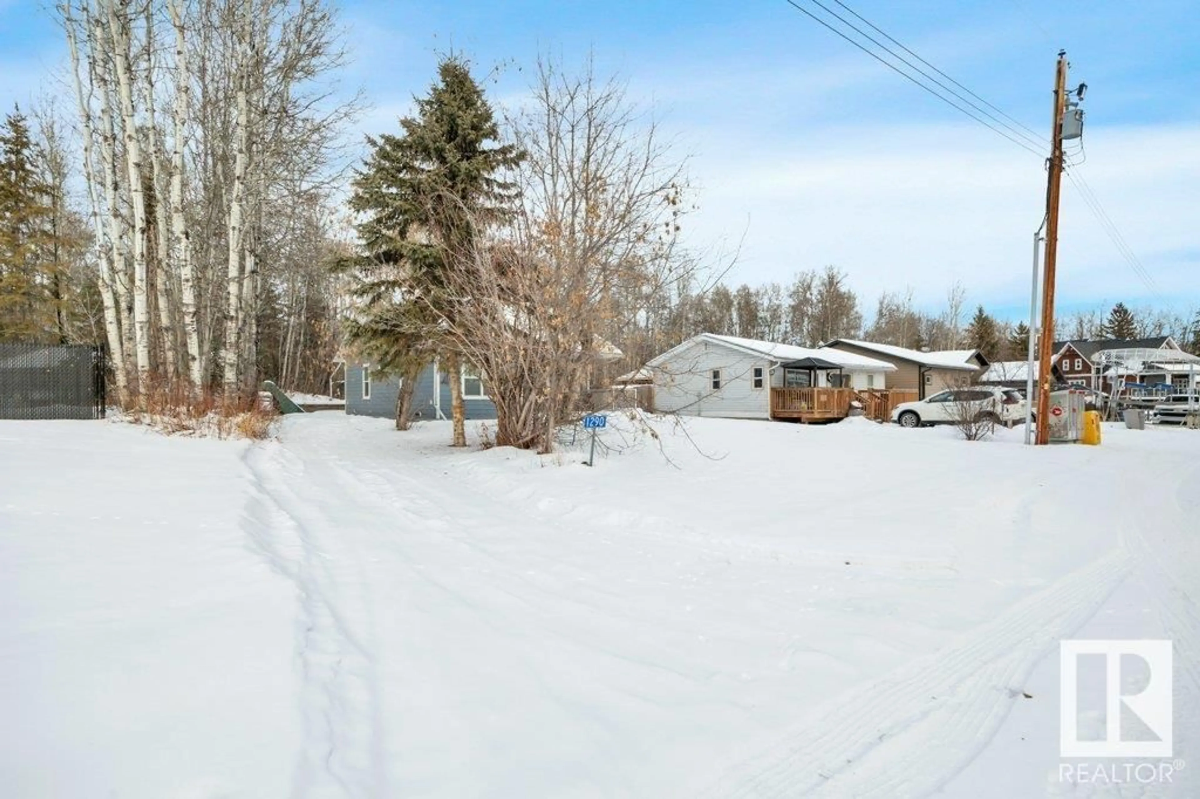 A pic from outside/outdoor area/front of a property/back of a property/a pic from drone, unknown for #1290 47436 RGE ROAD 15, Rural Leduc County Alberta T0C2P0