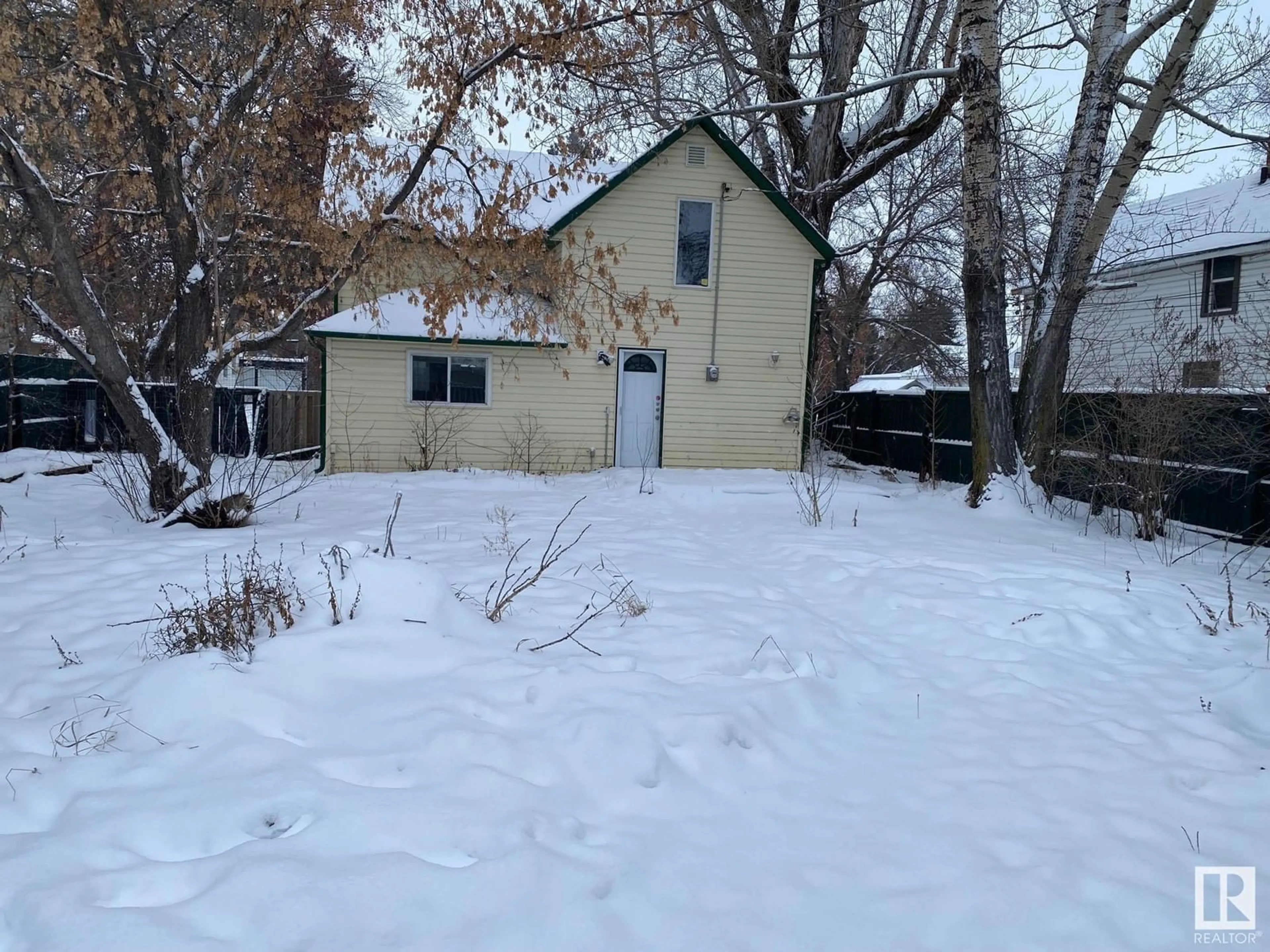 Shed for 4508 52 ST, Wetaskiwin Alberta T9A1N6