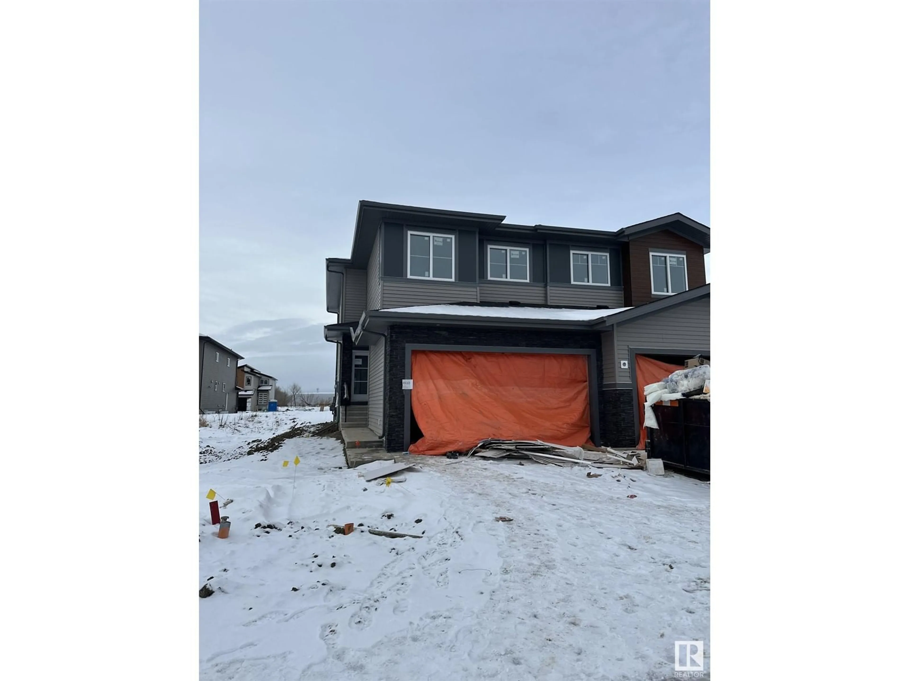 Unknown for 8510 MAYDAY RU SW, Edmonton Alberta T6X3E9