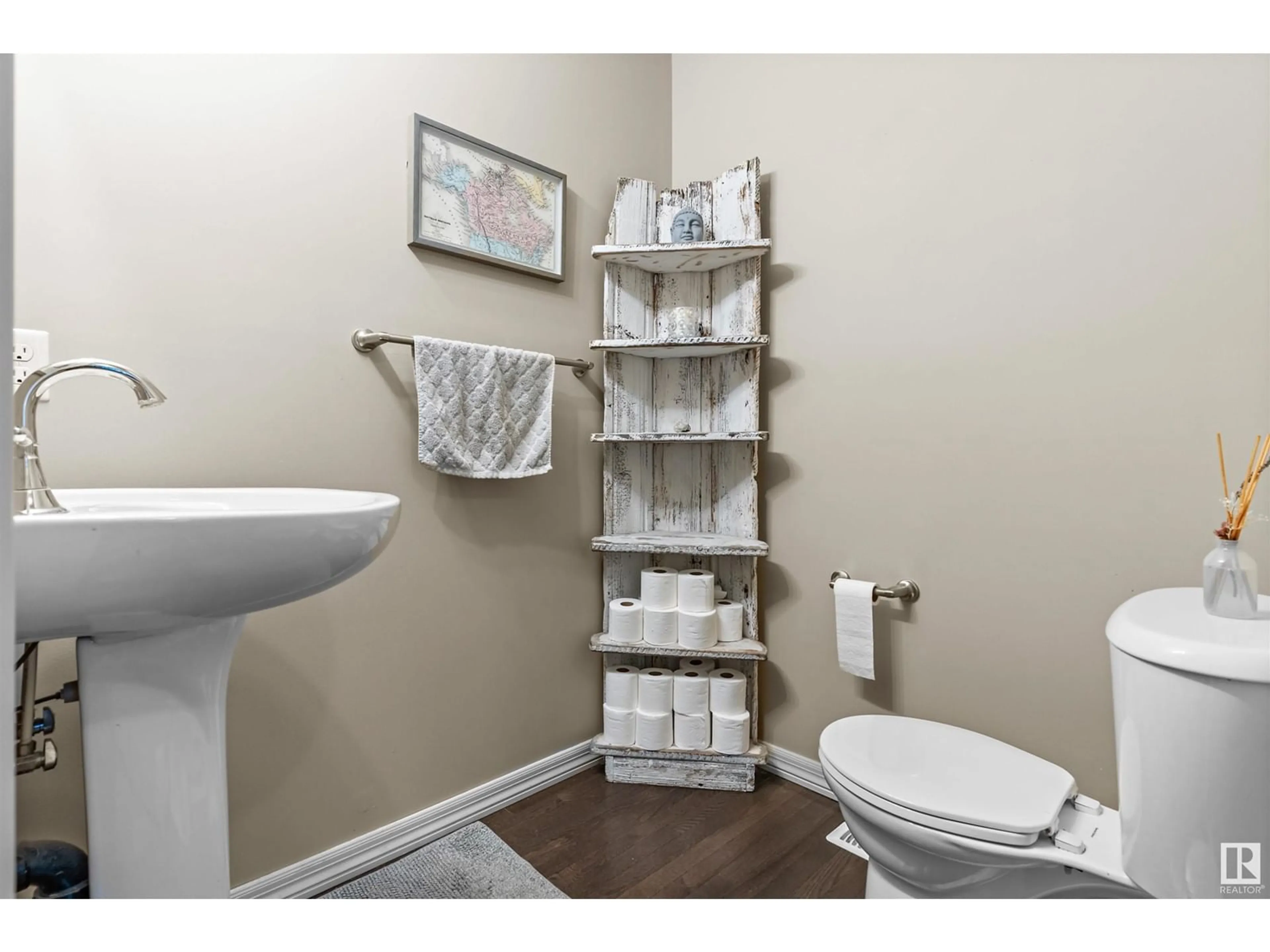 Standard bathroom, ceramic/tile floor for 138 CALVERT WD, Fort Saskatchewan Alberta T8L0E6