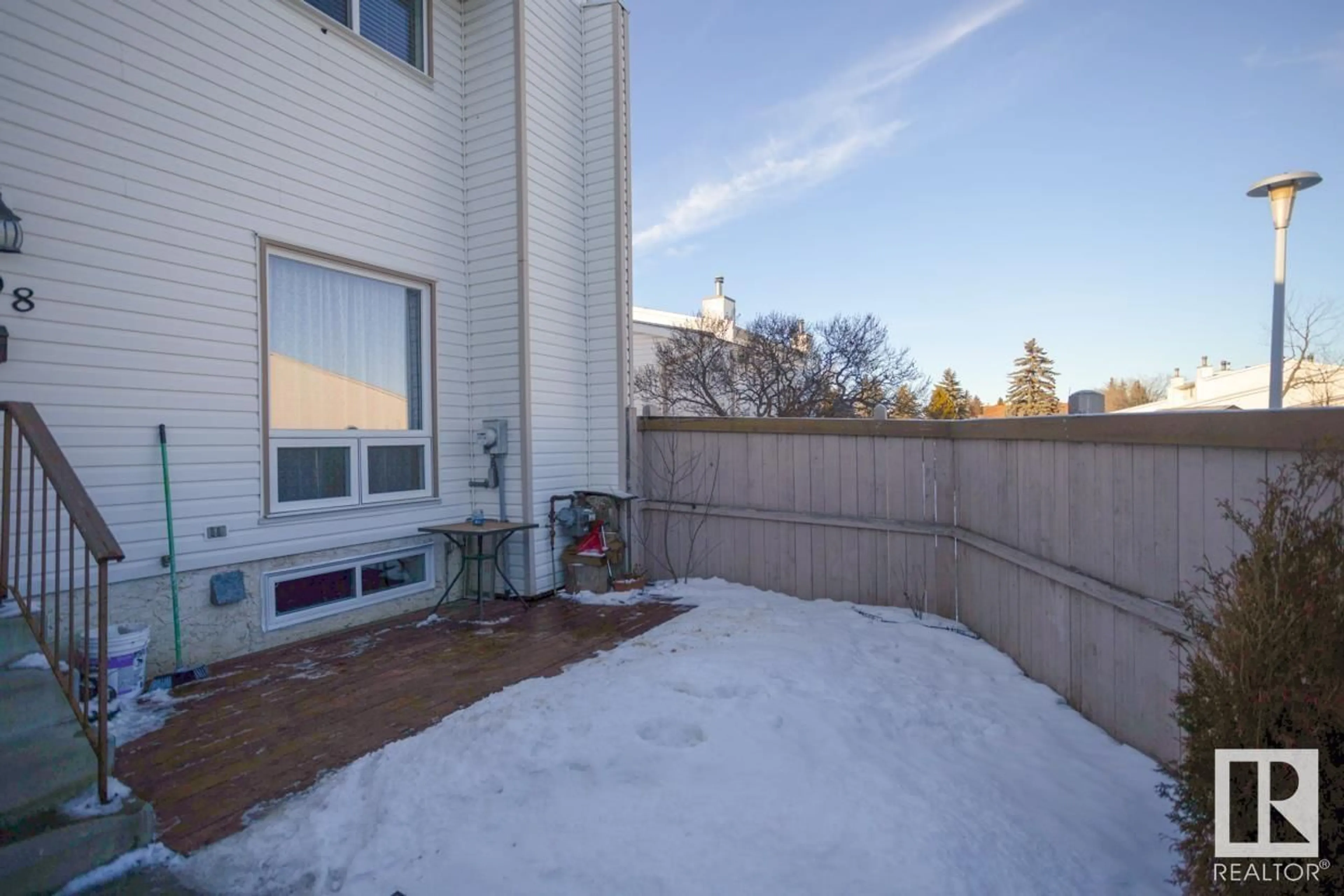 Patio, unknown for 198 MARLBOROUGH PL NW, Edmonton Alberta T5T1Y6