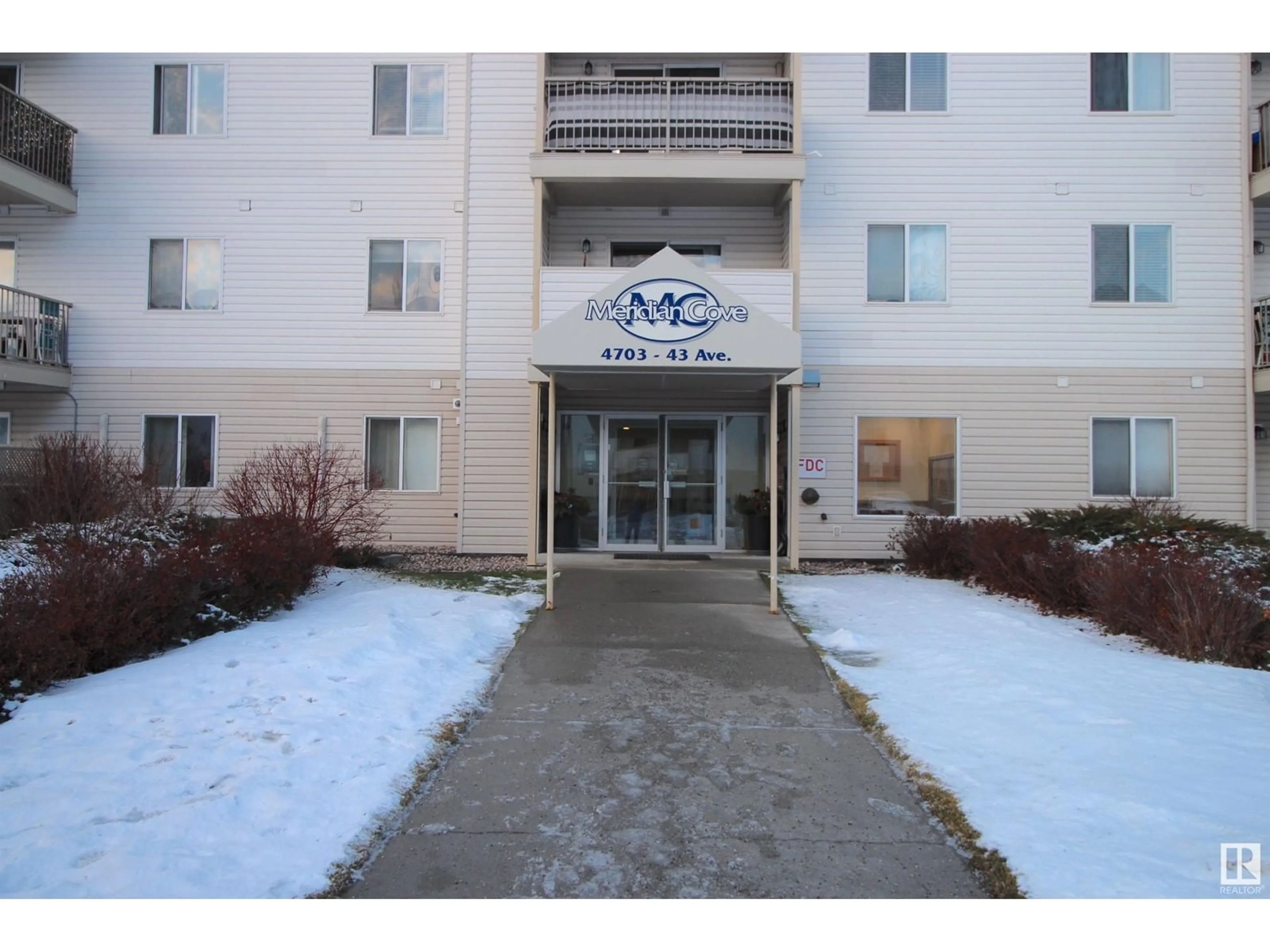 Indoor foyer for #315 4703 43 AV, Stony Plain Alberta T7Z2S7