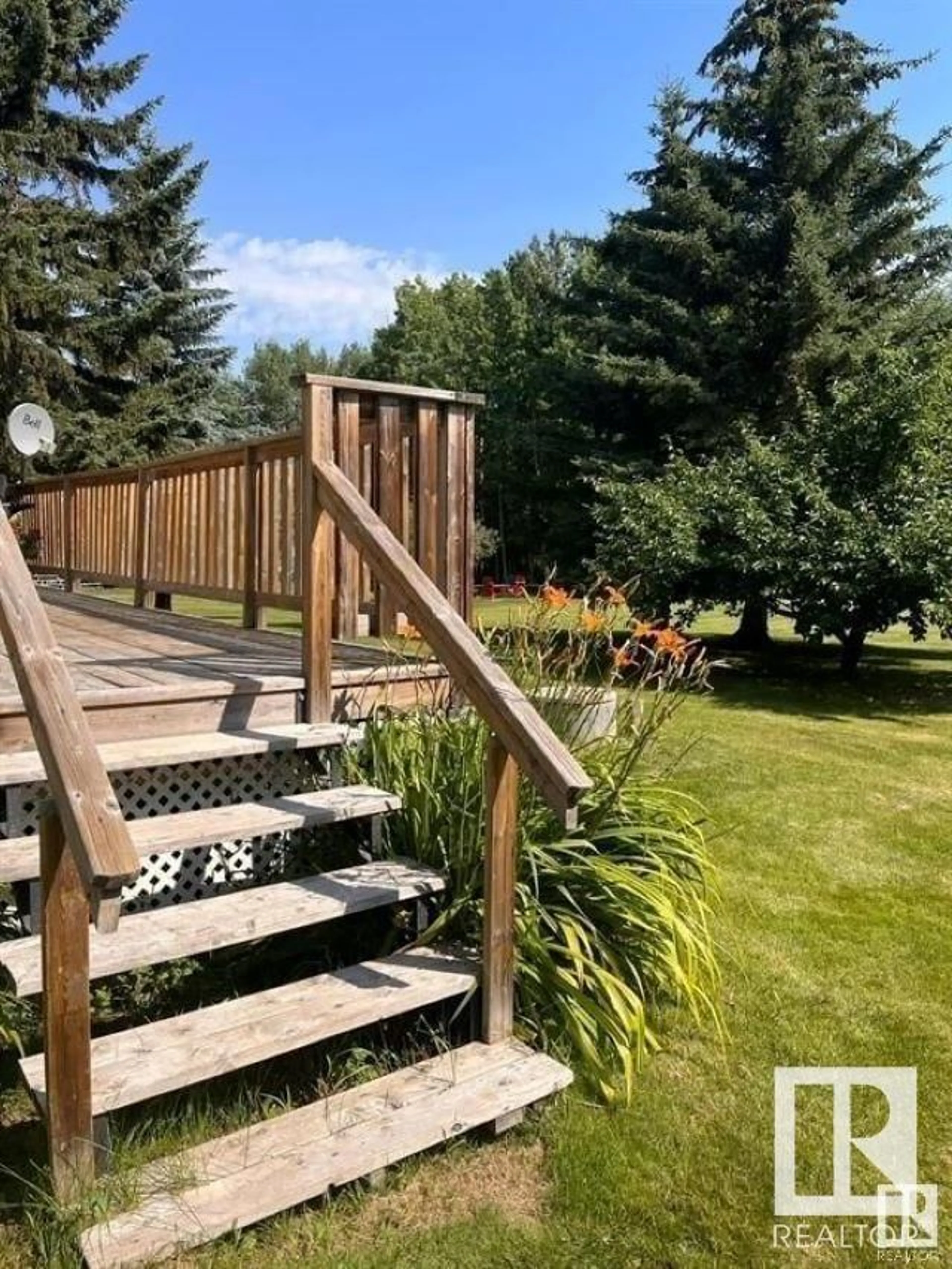 Patio, mountain view for 803 Marine DR, Rural Wetaskiwin County Alberta T0C2V0