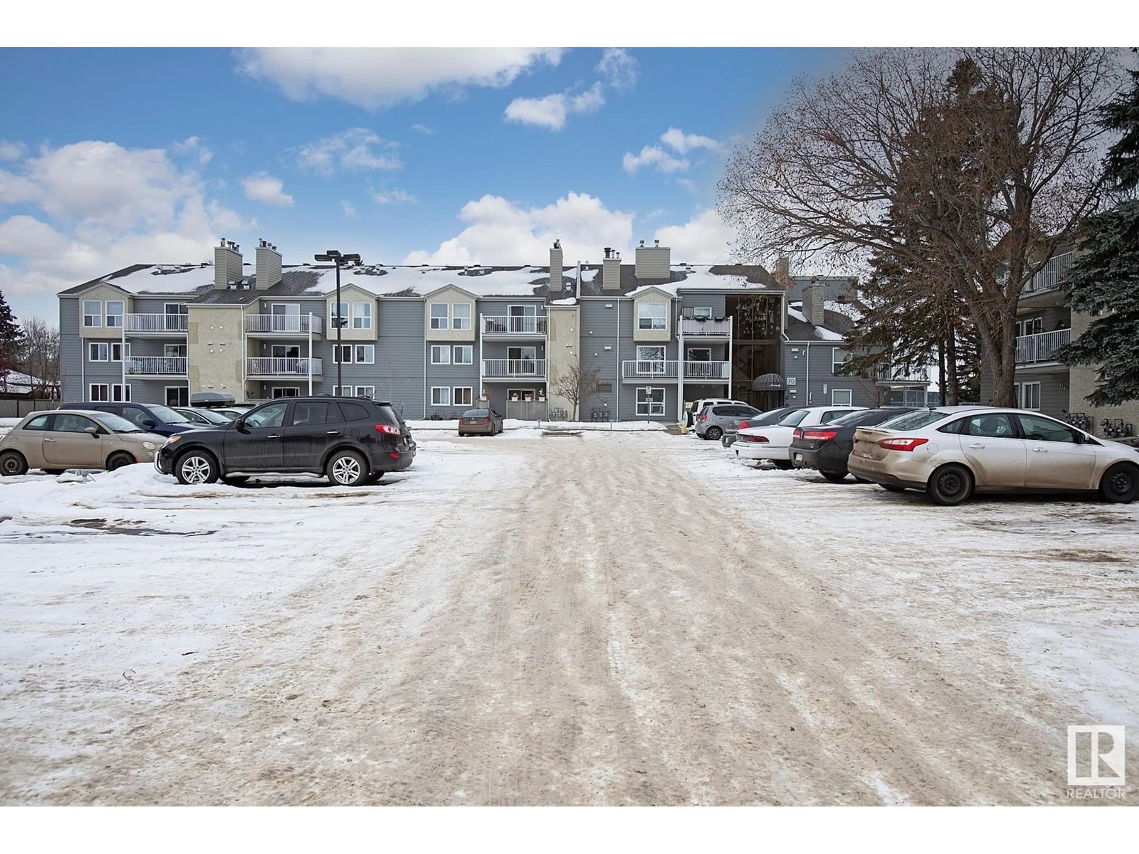 A pic from outside/outdoor area/front of a property/back of a property/a pic from drone, street for #203 70 ALPINE PL, St. Albert Alberta T8N3Y2