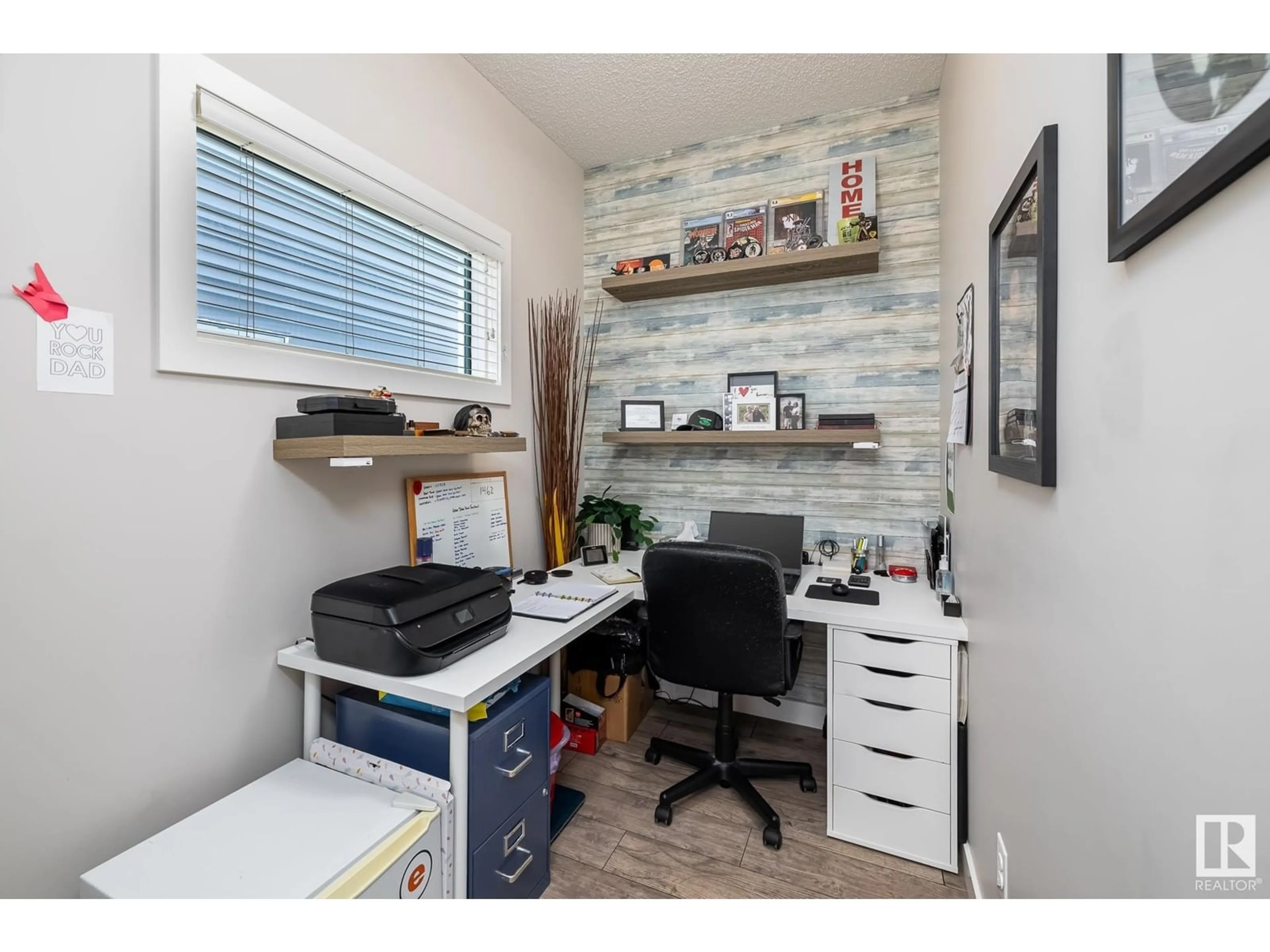 A pic of a room for 8120 224 ST NW, Edmonton Alberta T5T7A4