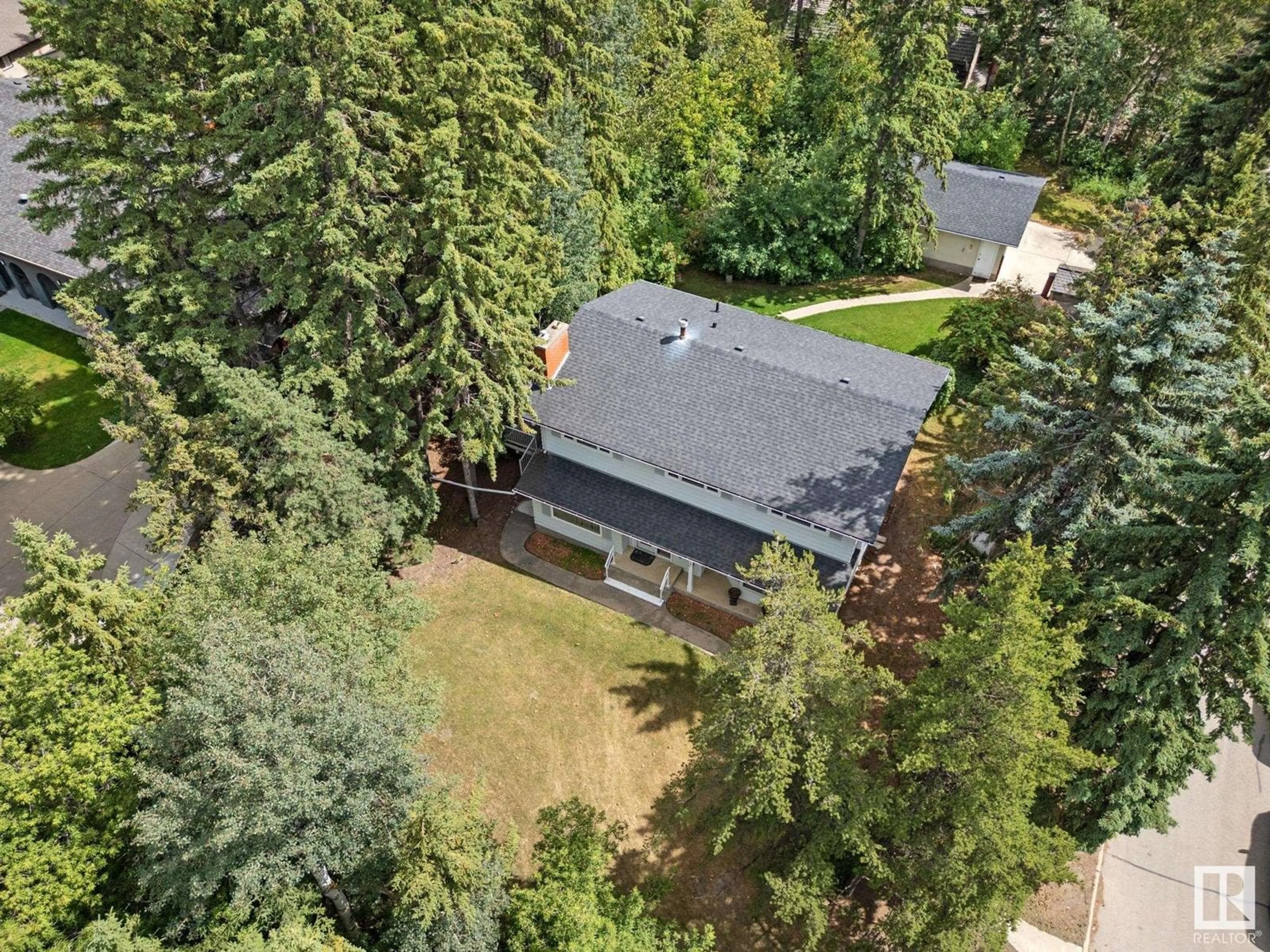 A pic from outside/outdoor area/front of a property/back of a property/a pic from drone, forest/trees view for 9 GLENVIEW CR, St. Albert Alberta T8N1B6