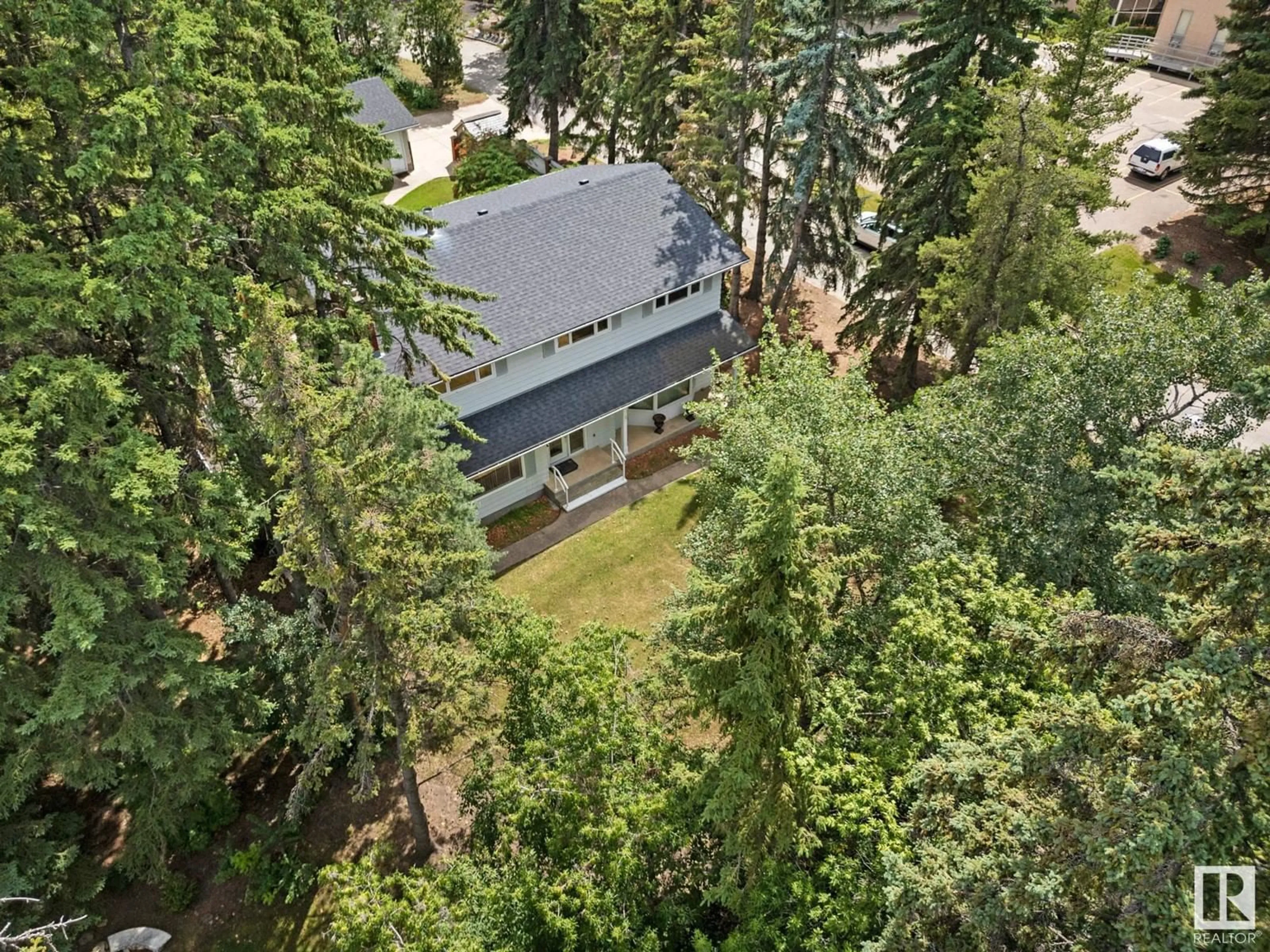 A pic from outside/outdoor area/front of a property/back of a property/a pic from drone, forest/trees view for 9 GLENVIEW CR, St. Albert Alberta T8N1B6