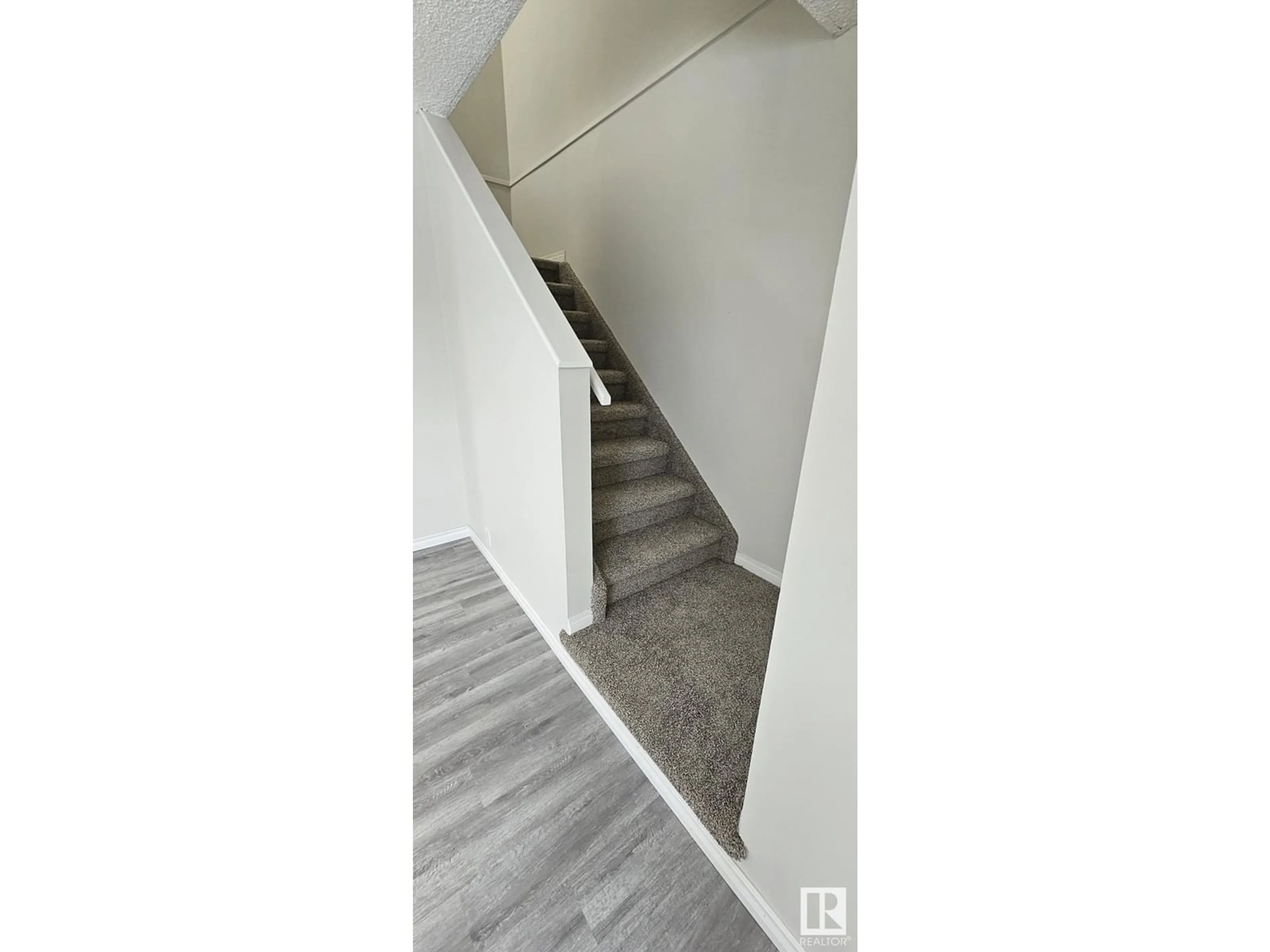 Stairs for #50 14511 52 ST NW, Edmonton Alberta T5A4M6