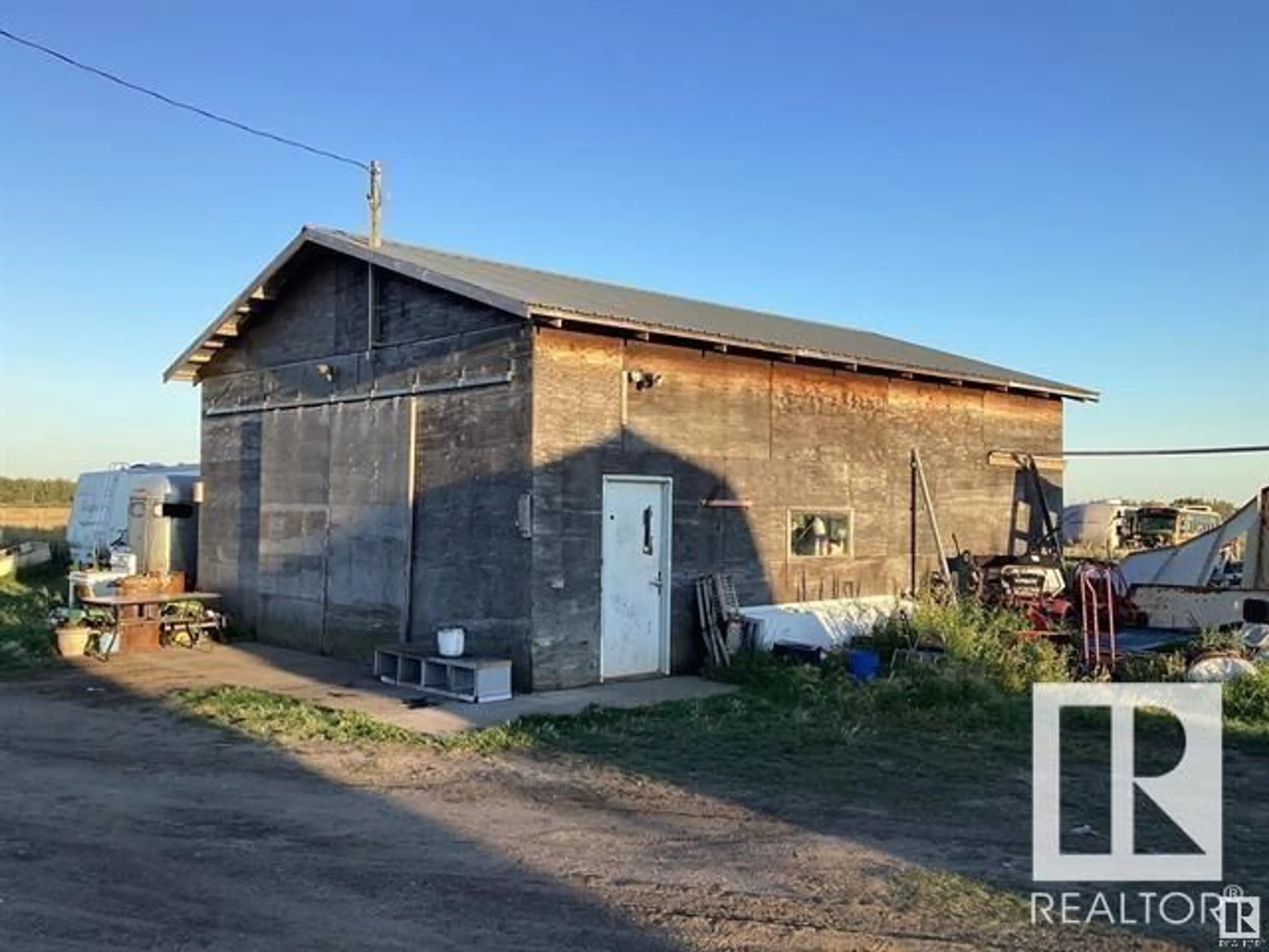 Shed for 530062 Range Road 182, Rural Lamont County Alberta T0B4J0