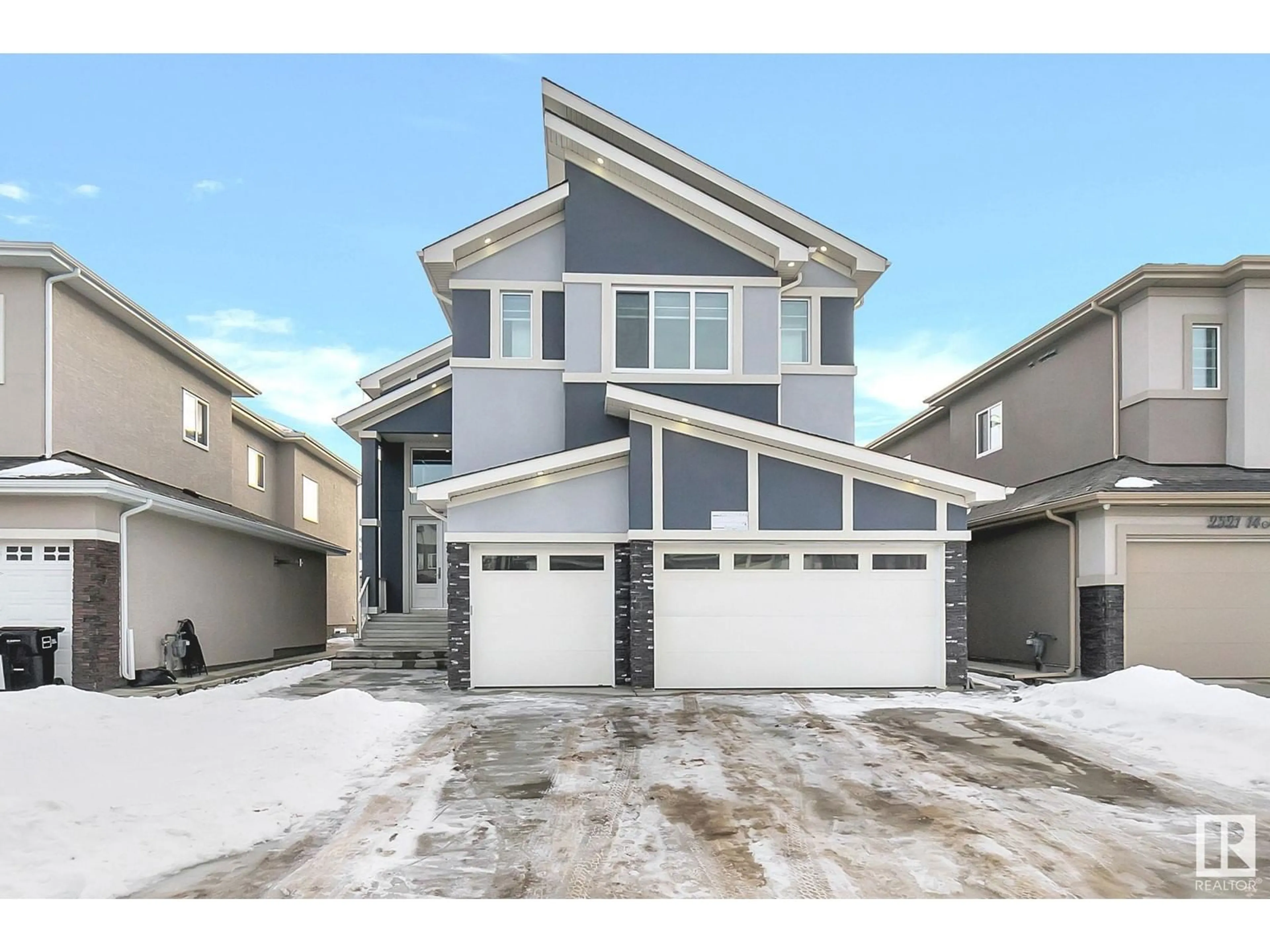 Unknown for 2517 14A AV NW, Edmonton Alberta T6T2T6