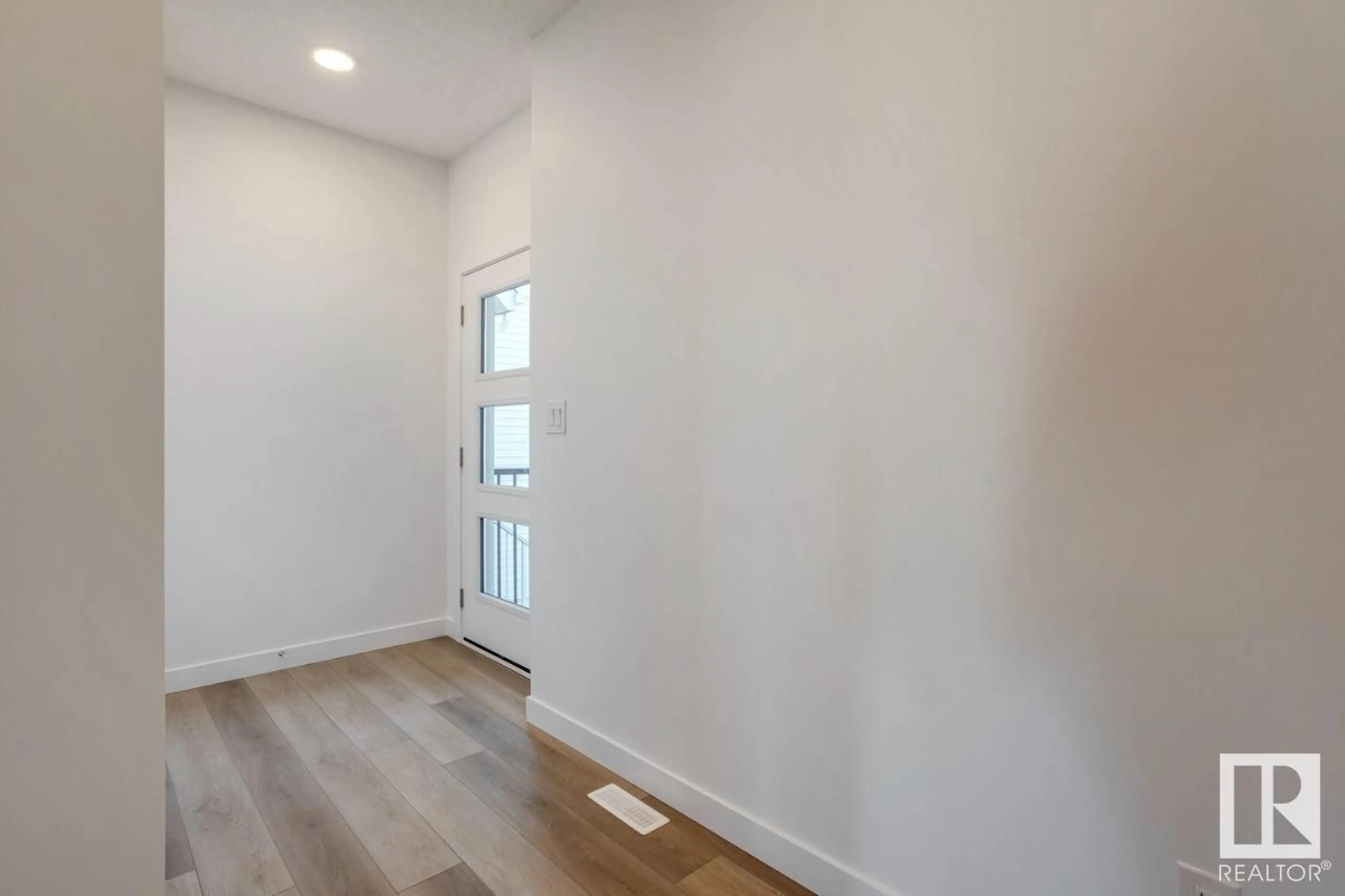 Indoor entryway for NW - 2827 191 ST, Edmonton Alberta T6M1P5