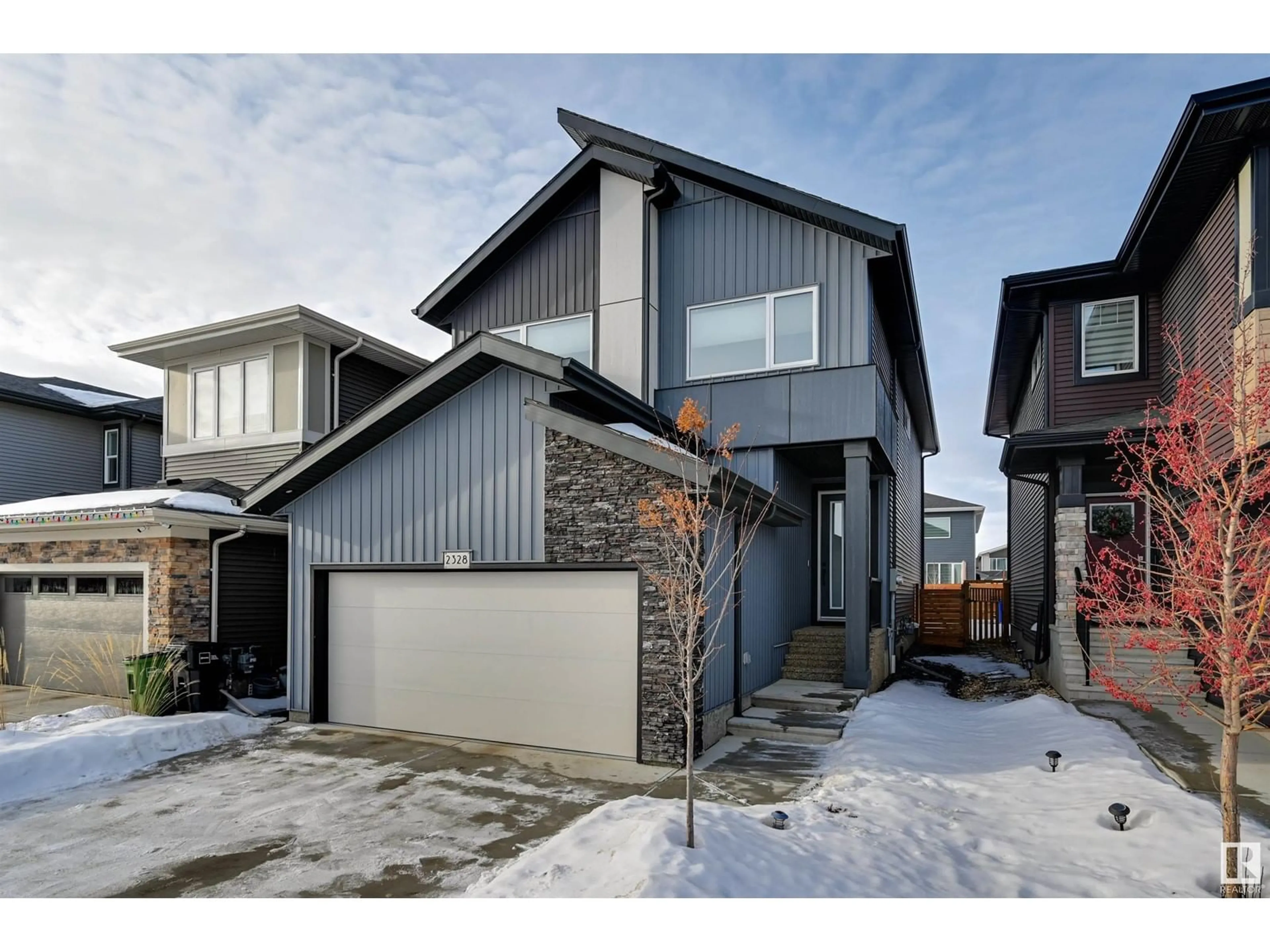 Unknown for 2328 KELLY CIRCLE SW, Edmonton Alberta T6W4K2