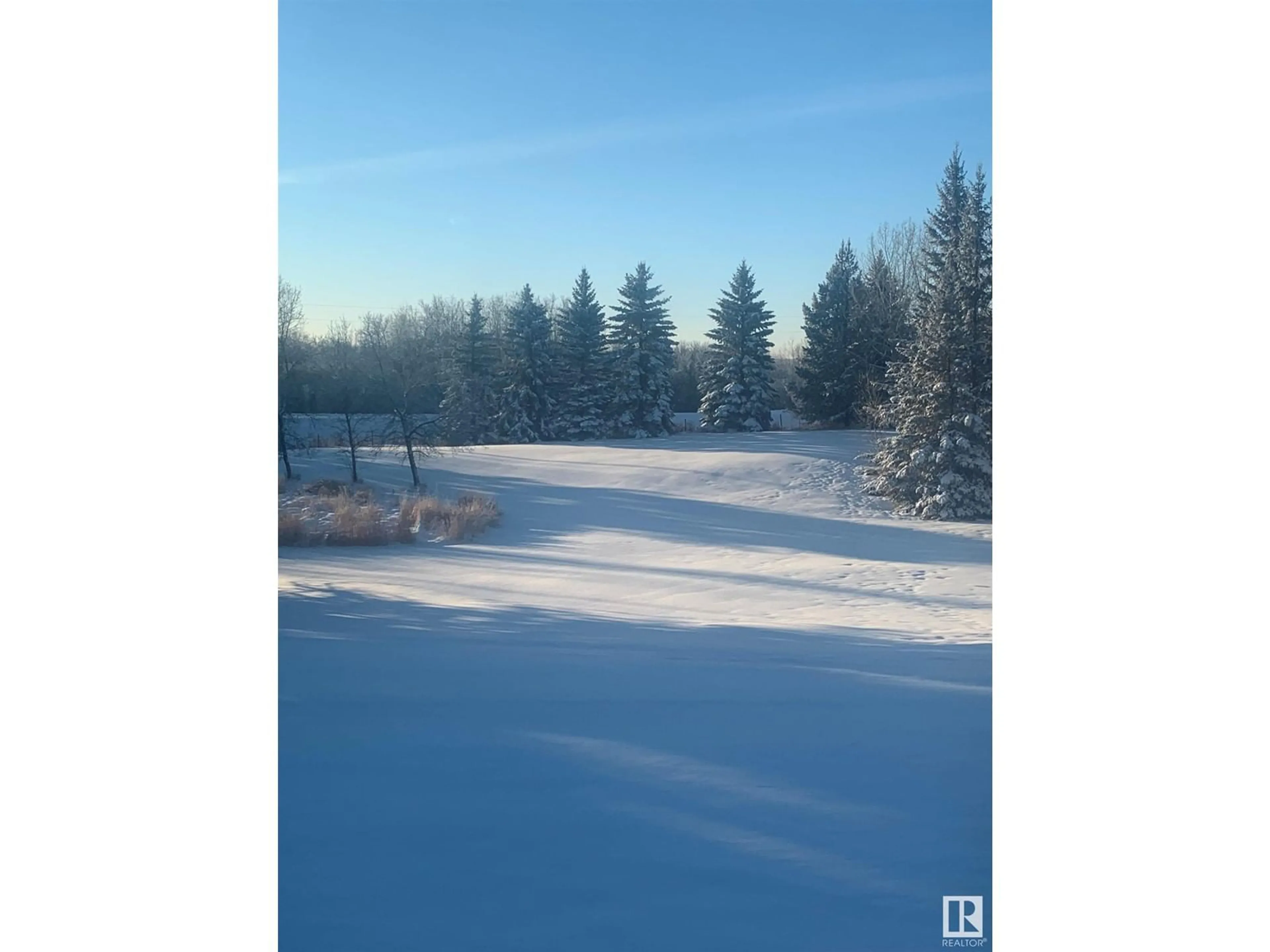 Blurry image for 38 52242 RR 223, Rural Strathcona County Alberta T8C1B2