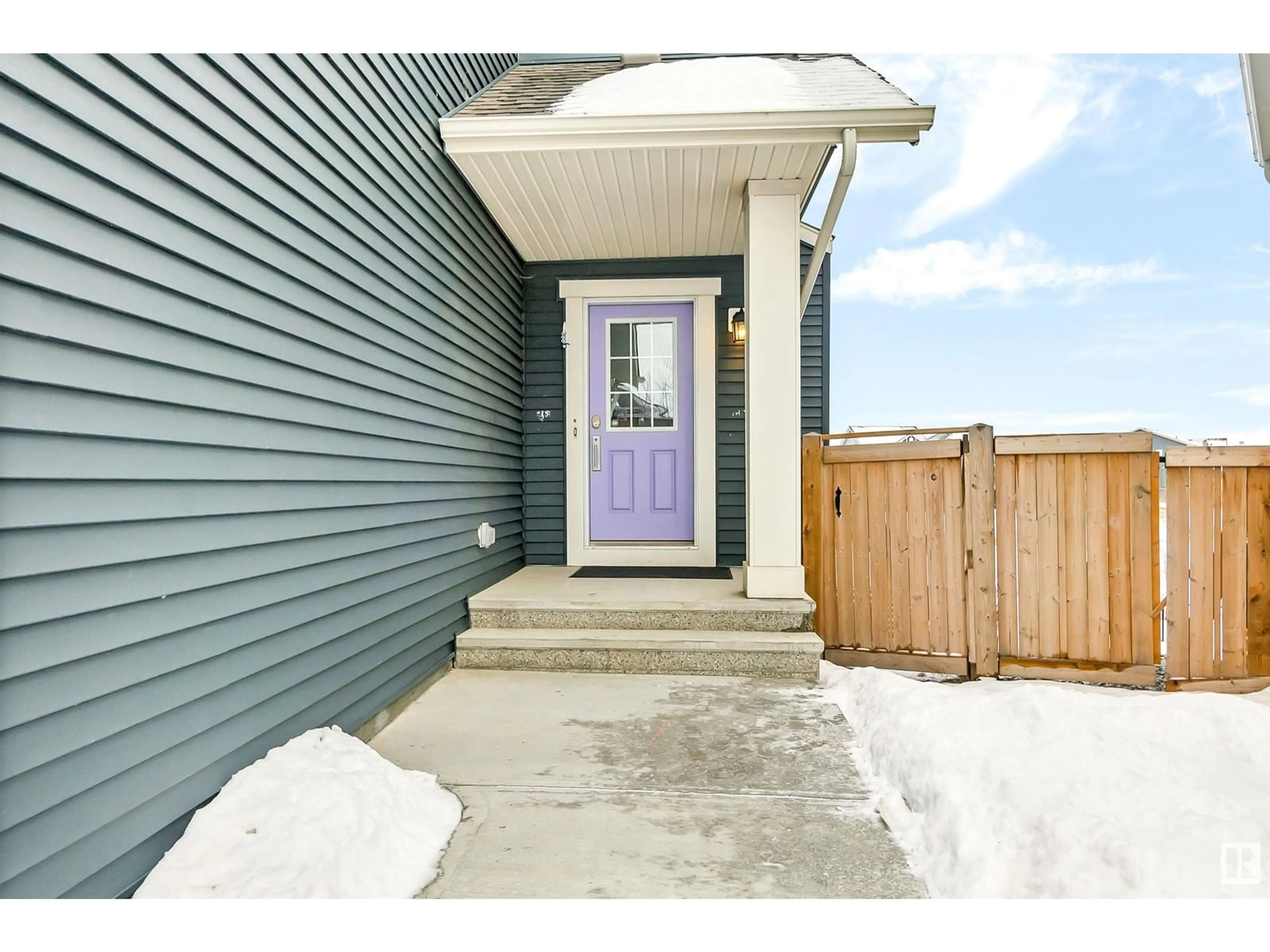 Indoor entryway for 3578 CHERRY LANDING SW, Edmonton Alberta T6X2B5