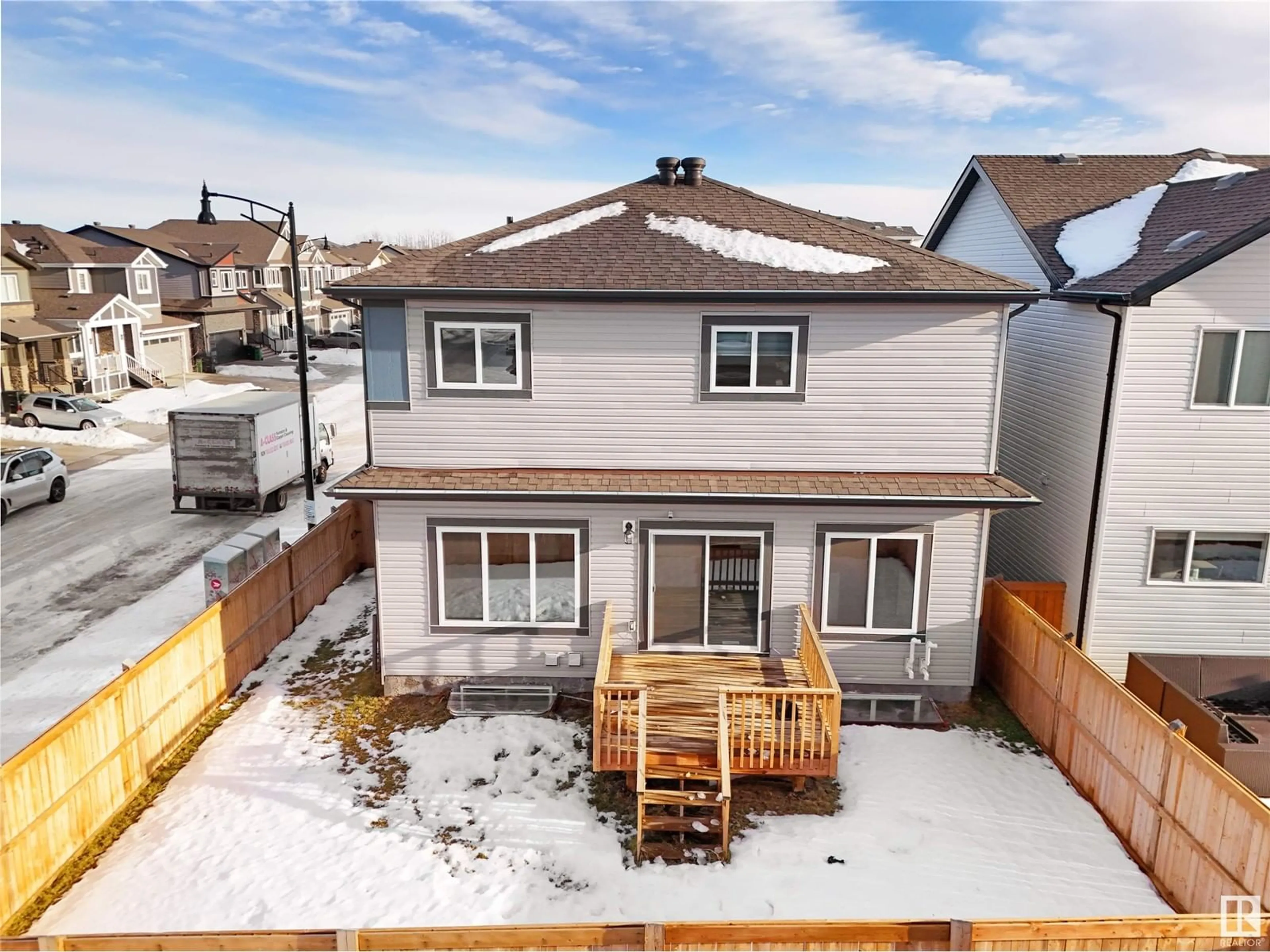 A pic from outside/outdoor area/front of a property/back of a property/a pic from drone, unknown for 17307 9 AV SW, Edmonton Alberta T6W3V4