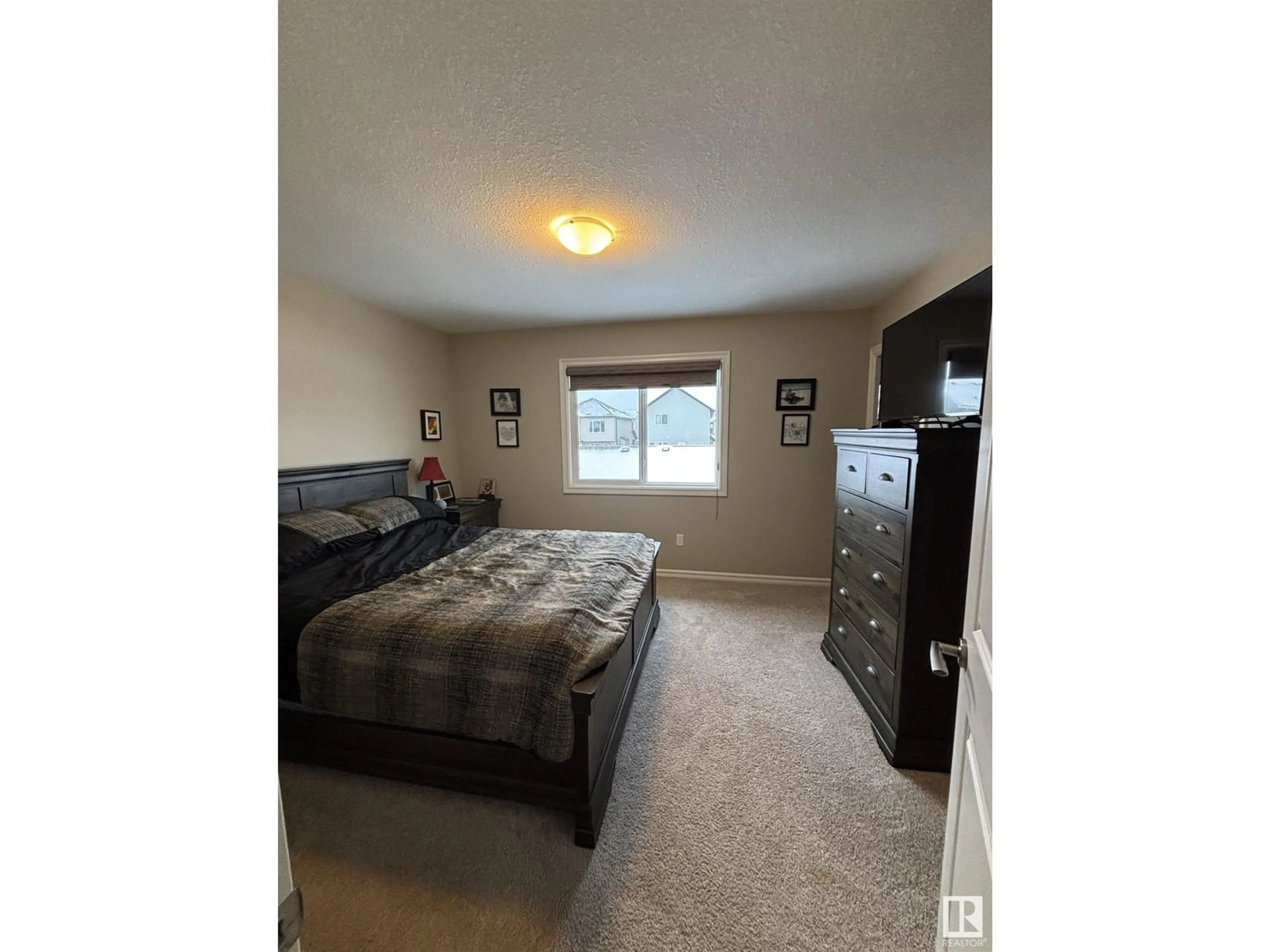 A pic of a room for 316 DESROCHERS BV SW SW, Edmonton Alberta T5W3H9