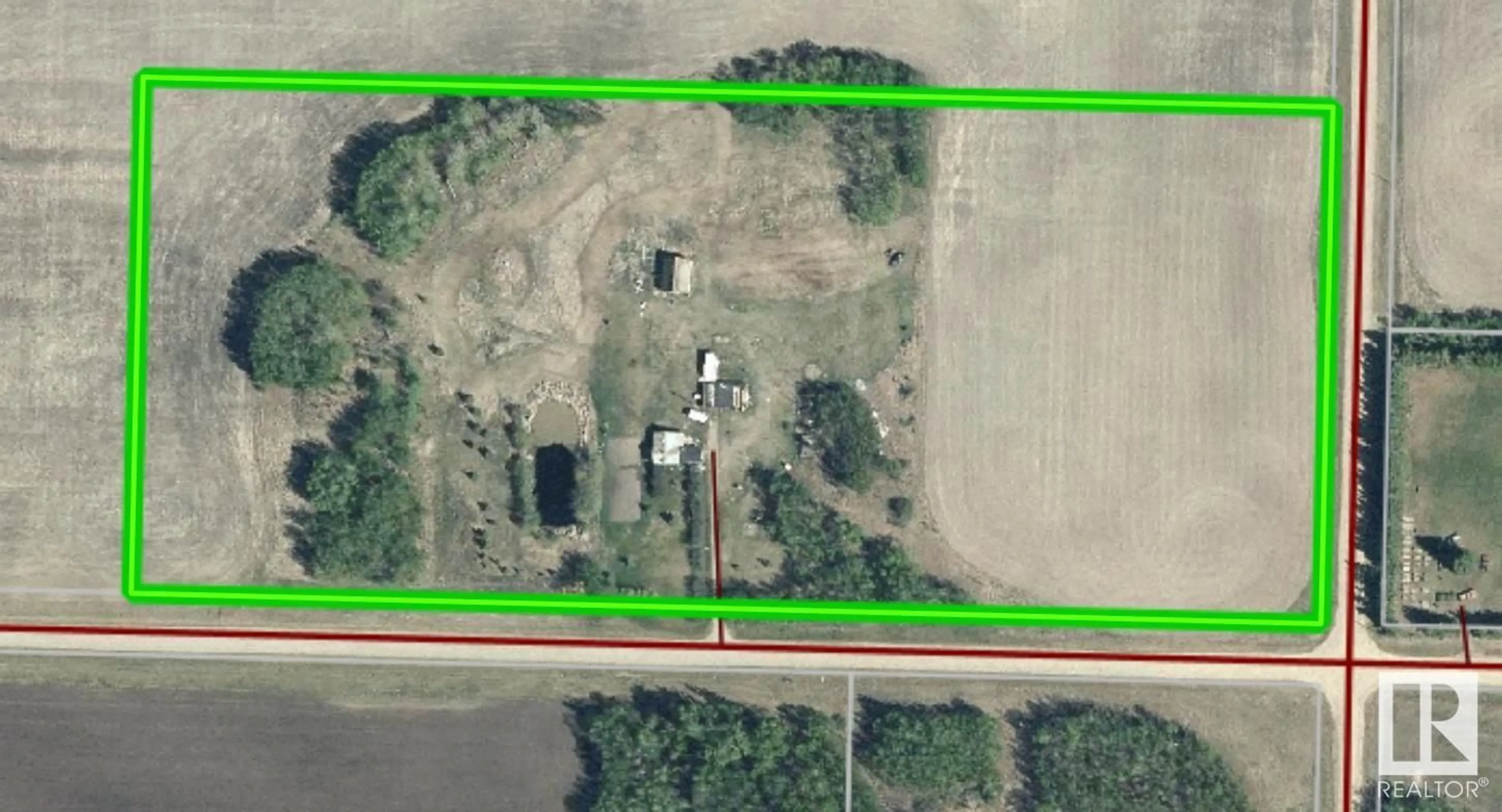 A pic from outside/outdoor area/front of a property/back of a property/a pic from drone, building for 191010 twp rd 680 GRASSLAND, Rural Athabasca County Alberta T0A1V0