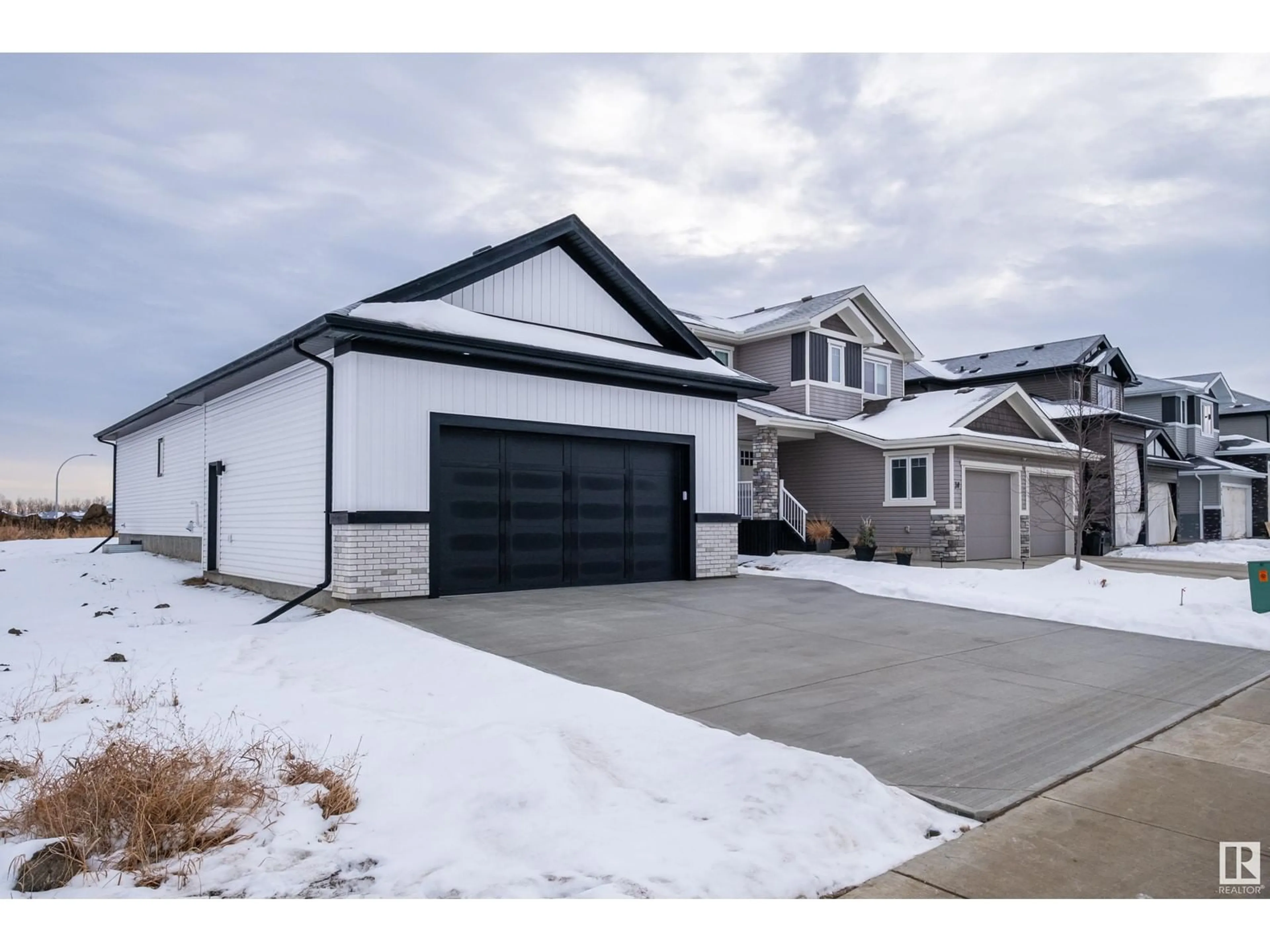 Indoor garage for 40 DILLWORTH CR, Spruce Grove Alberta T7X0E6