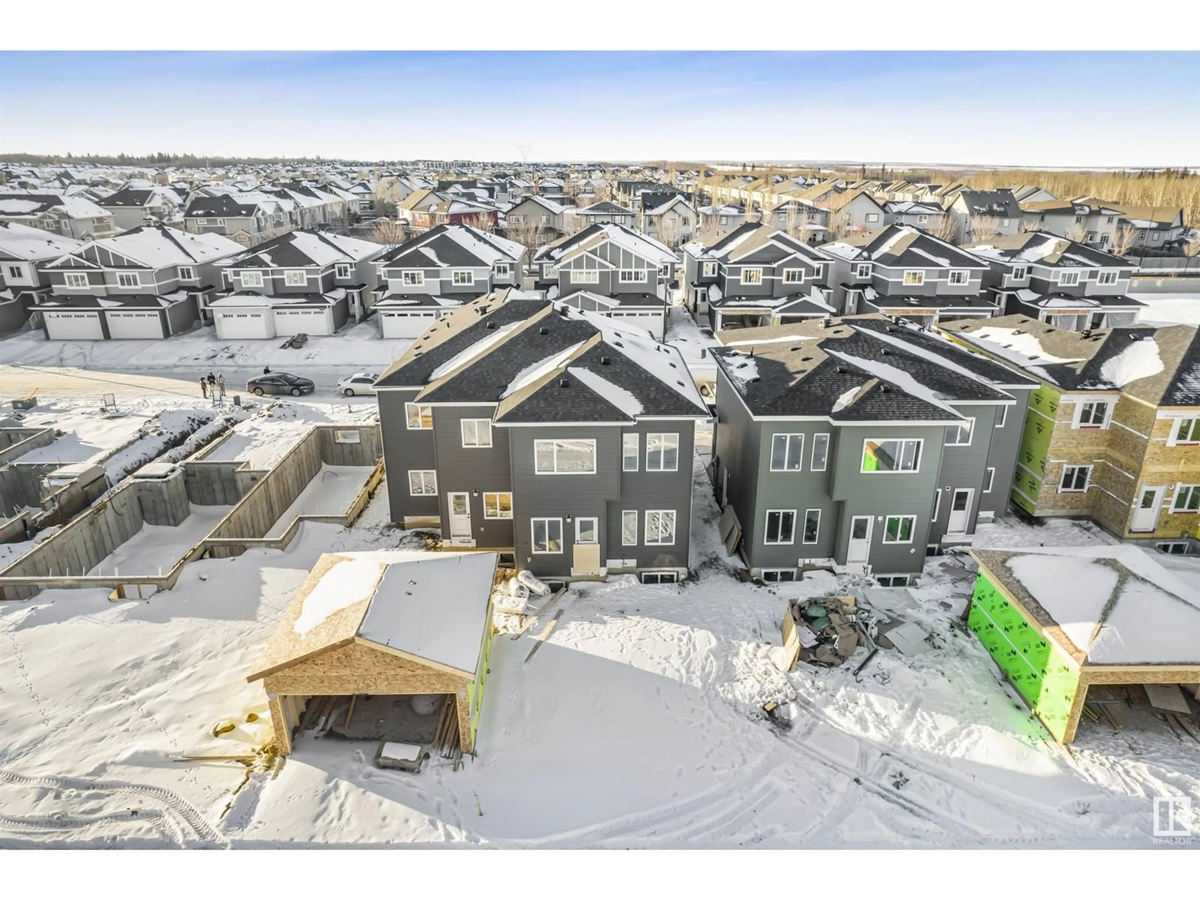 A pic from outside/outdoor area/front of a property/back of a property/a pic from drone, unknown for 3133 Magpie WY NW, Edmonton Alberta T5S0A0