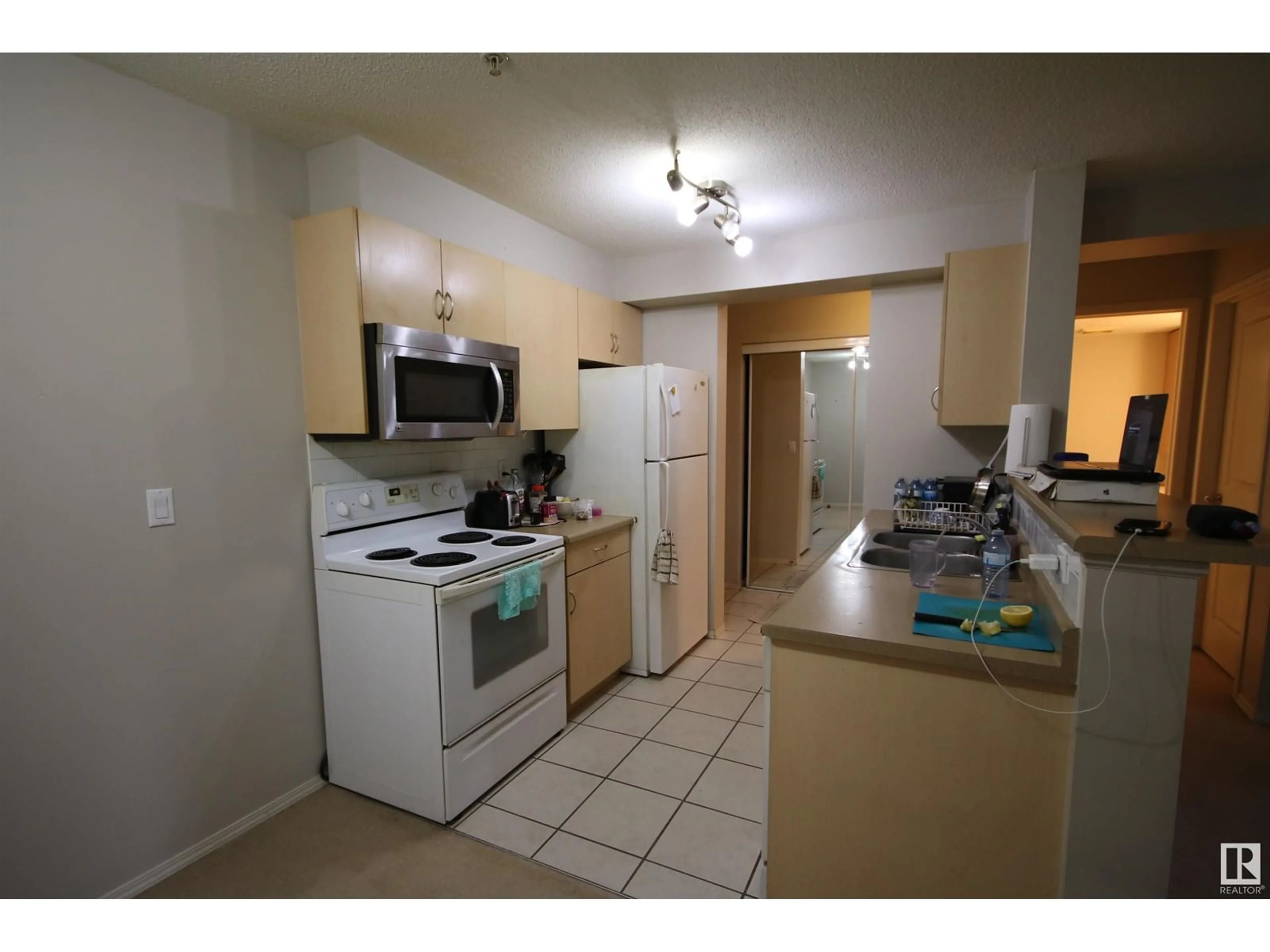 Standard kitchen, unknown for #315 17003 67 AV NW, Edmonton Alberta T5T6Y5