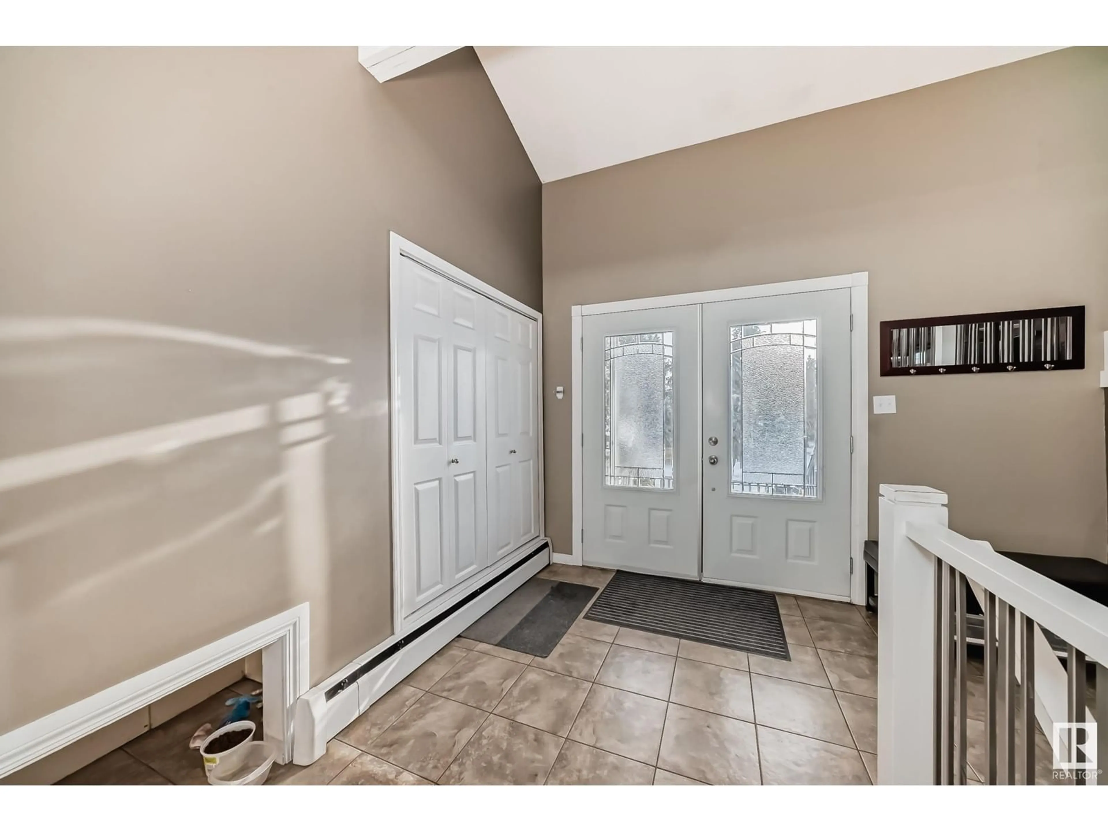 Indoor entryway for #17 53304 HGHWAY 44, Rural Parkland County Alberta T7X3A3