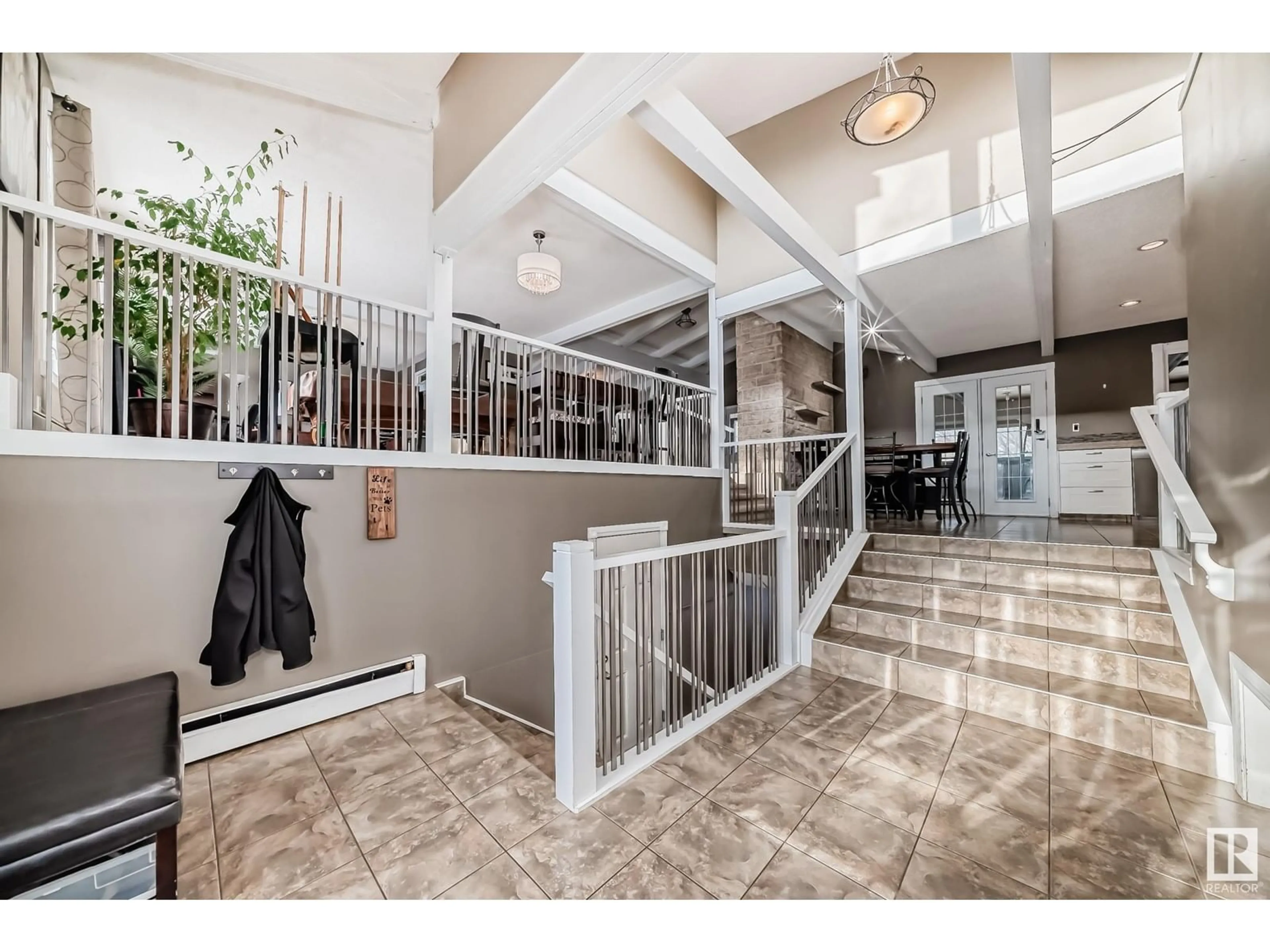 Indoor foyer for #17 53304 HGHWAY 44, Rural Parkland County Alberta T7X3A3