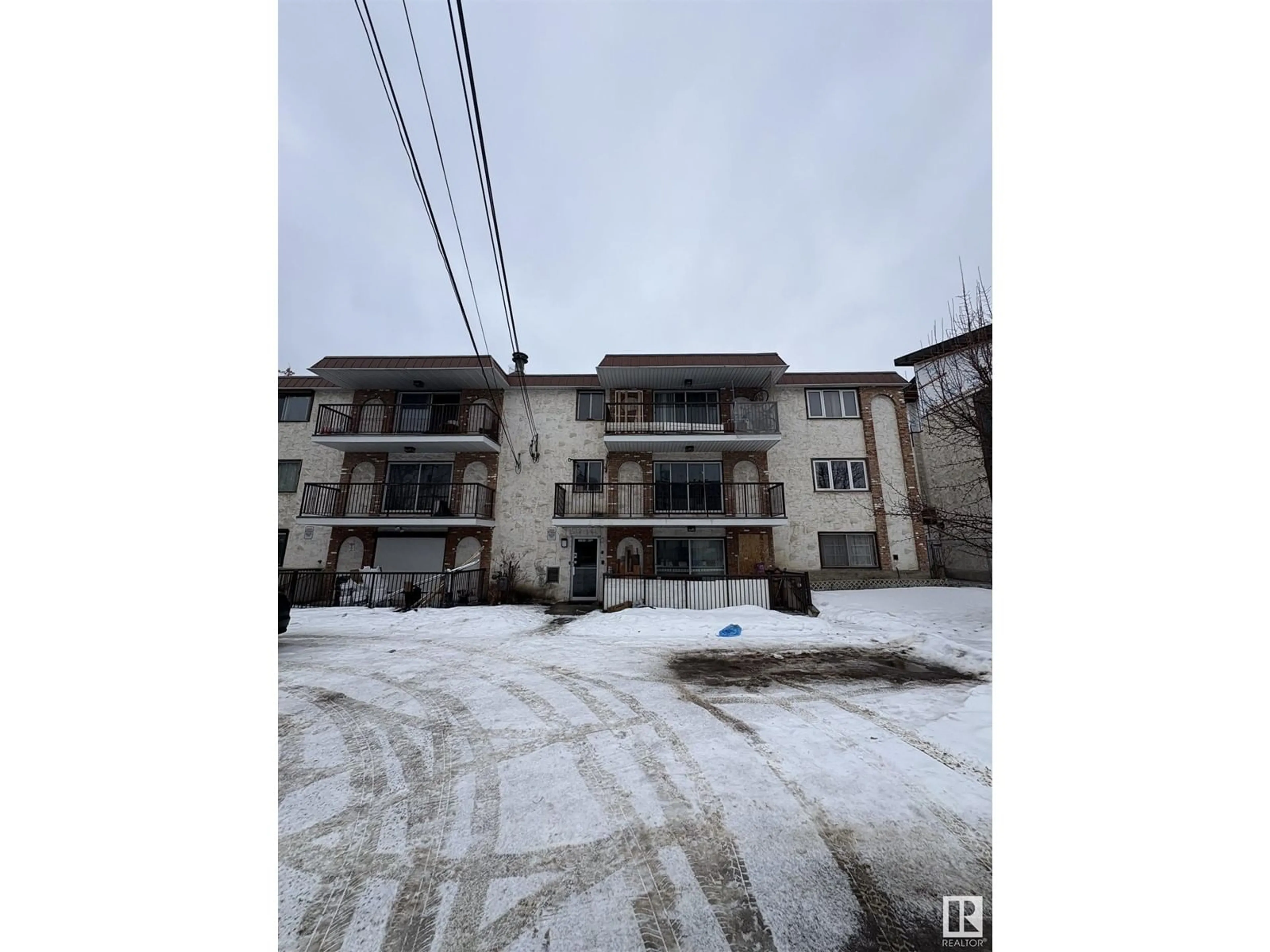 A pic from outside/outdoor area/front of a property/back of a property/a pic from drone, unknown for #301 - 11919 82 ST, Edmonton Alberta T5B2W4