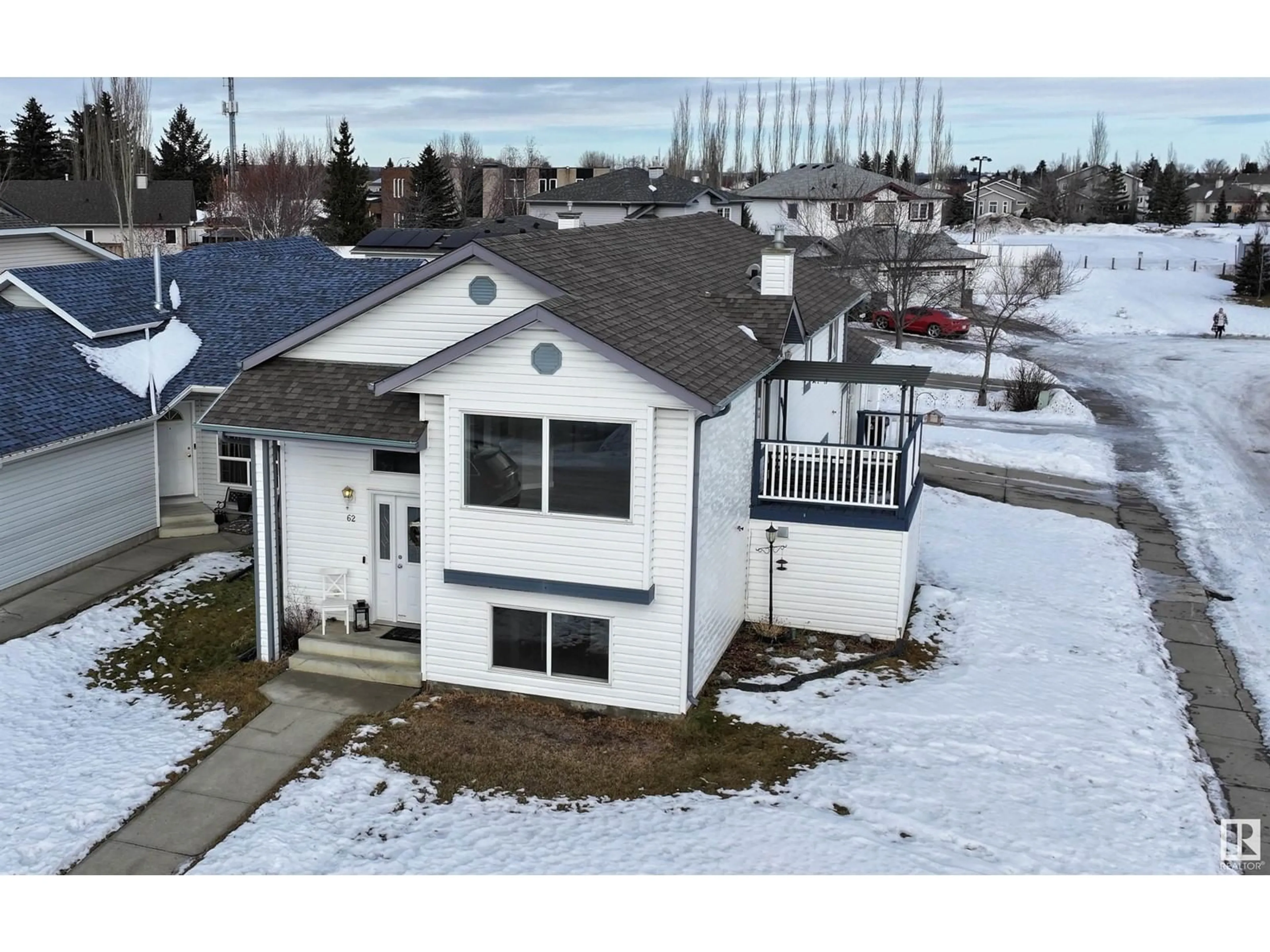 A pic from outside/outdoor area/front of a property/back of a property/a pic from drone, unknown for 62 LANDSDOWNE DR, Spruce Grove Alberta T7X3Z7