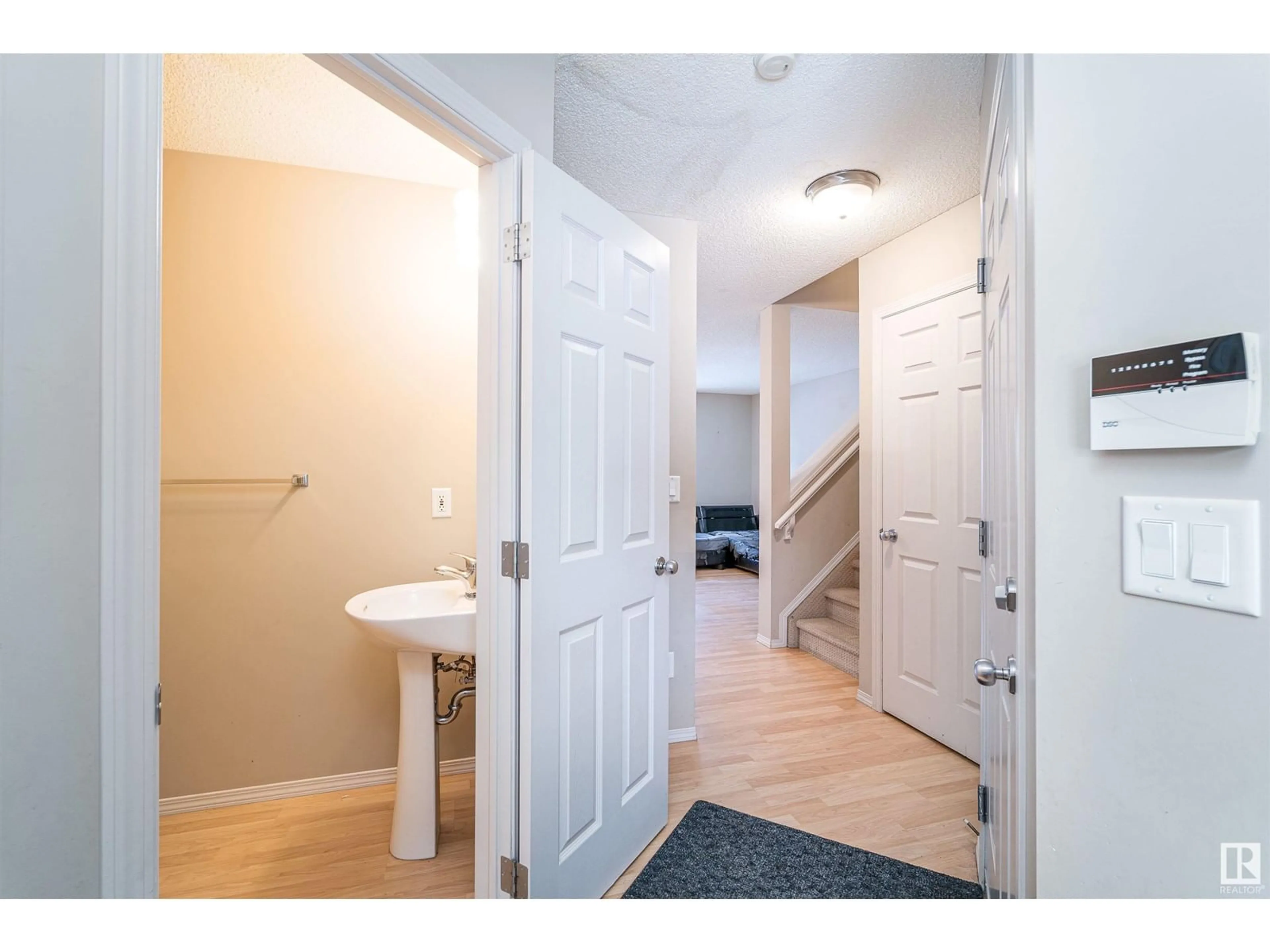 Indoor entryway for #79 1428 HODGSON WY NW, Edmonton Alberta T6R3P8