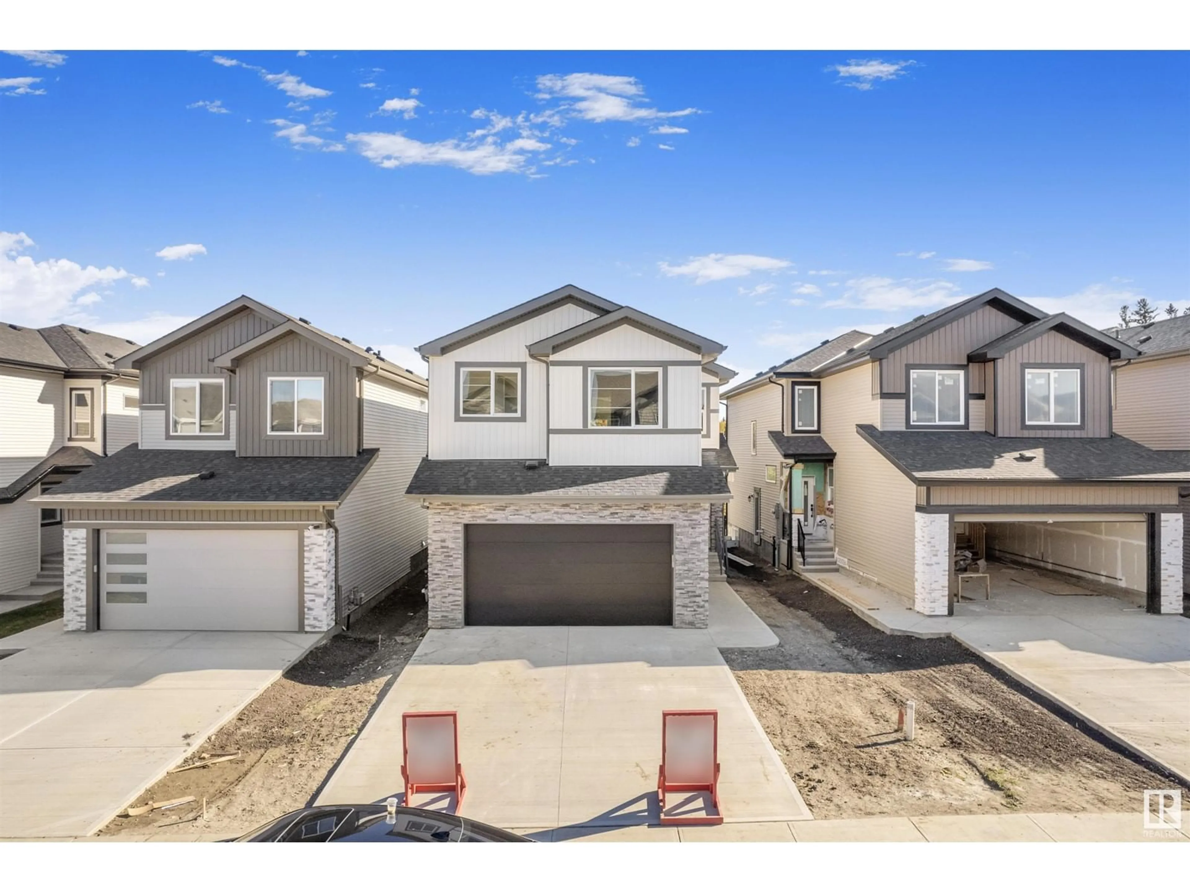 A pic from outside/outdoor area/front of a property/back of a property/a pic from drone, street for 14 MEADOWBROOK WY, Spruce Grove Alberta T7X0W2