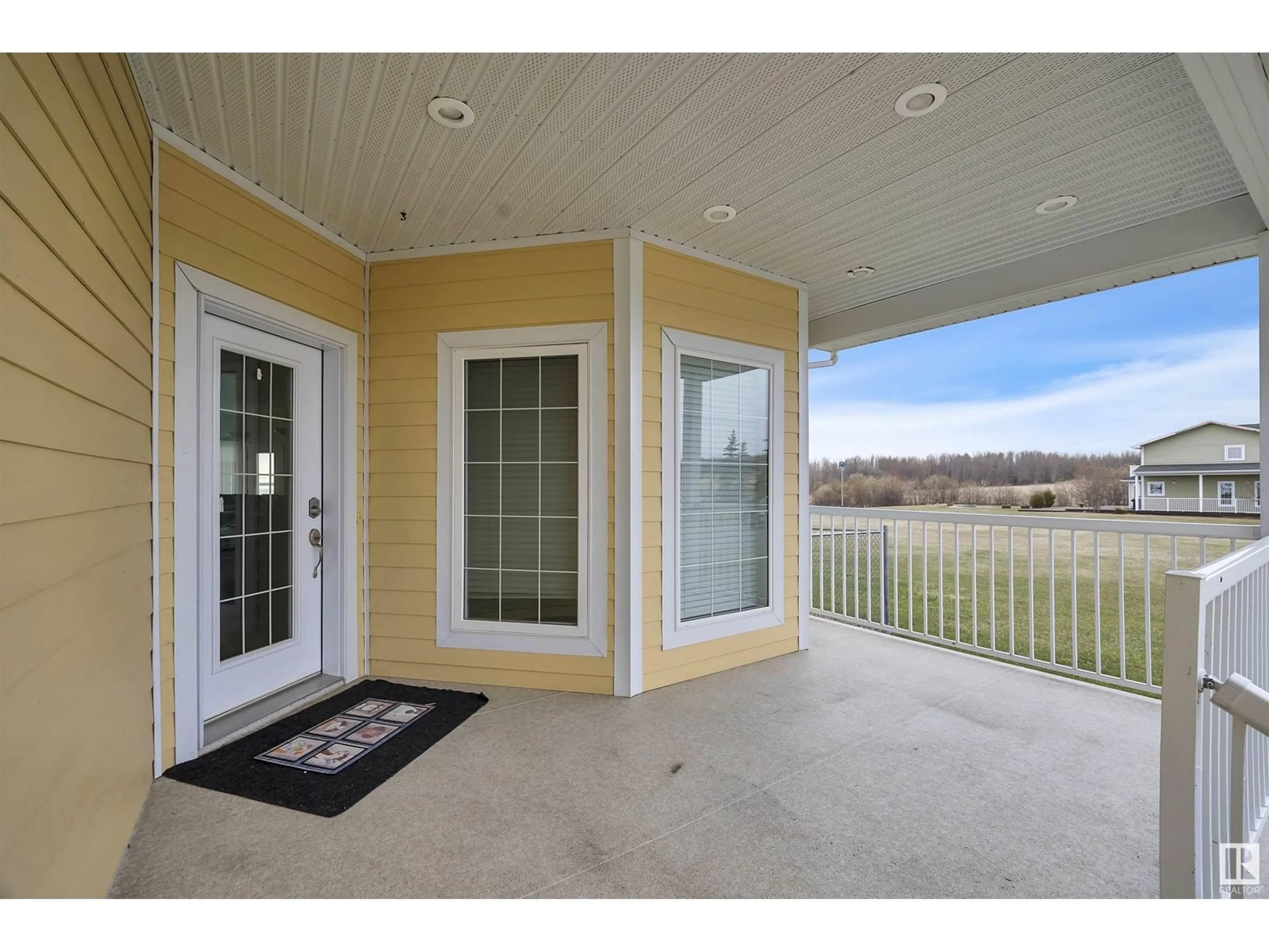 Indoor entryway for #59 Sunset HB, Rural Wetaskiwin County Alberta T0C1H0