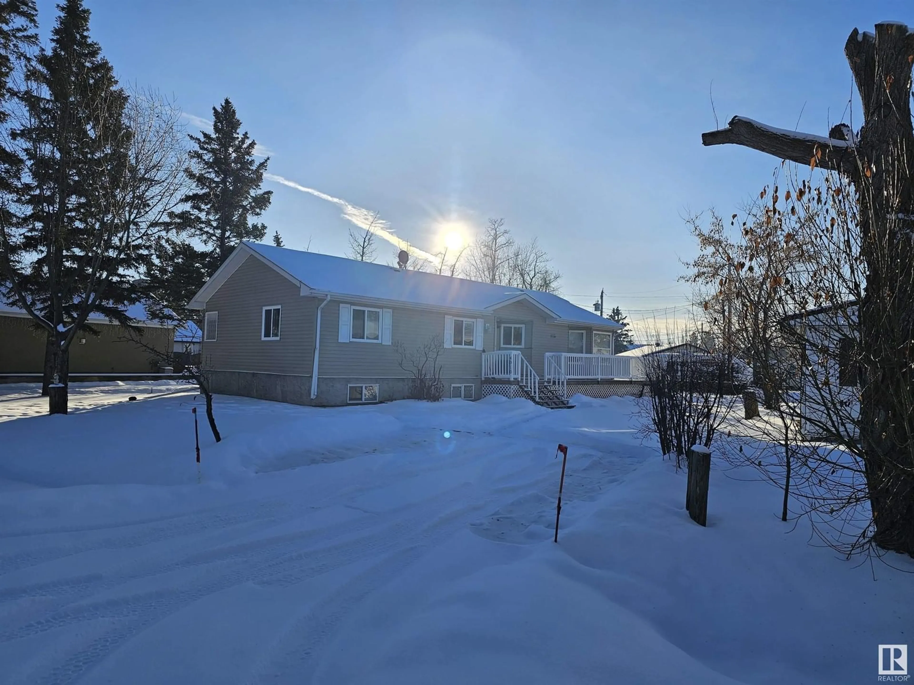 A pic from outside/outdoor area/front of a property/back of a property/a pic from drone, unknown for 4916 56 ST, Rural Lac Ste. Anne County Alberta T0E0A0