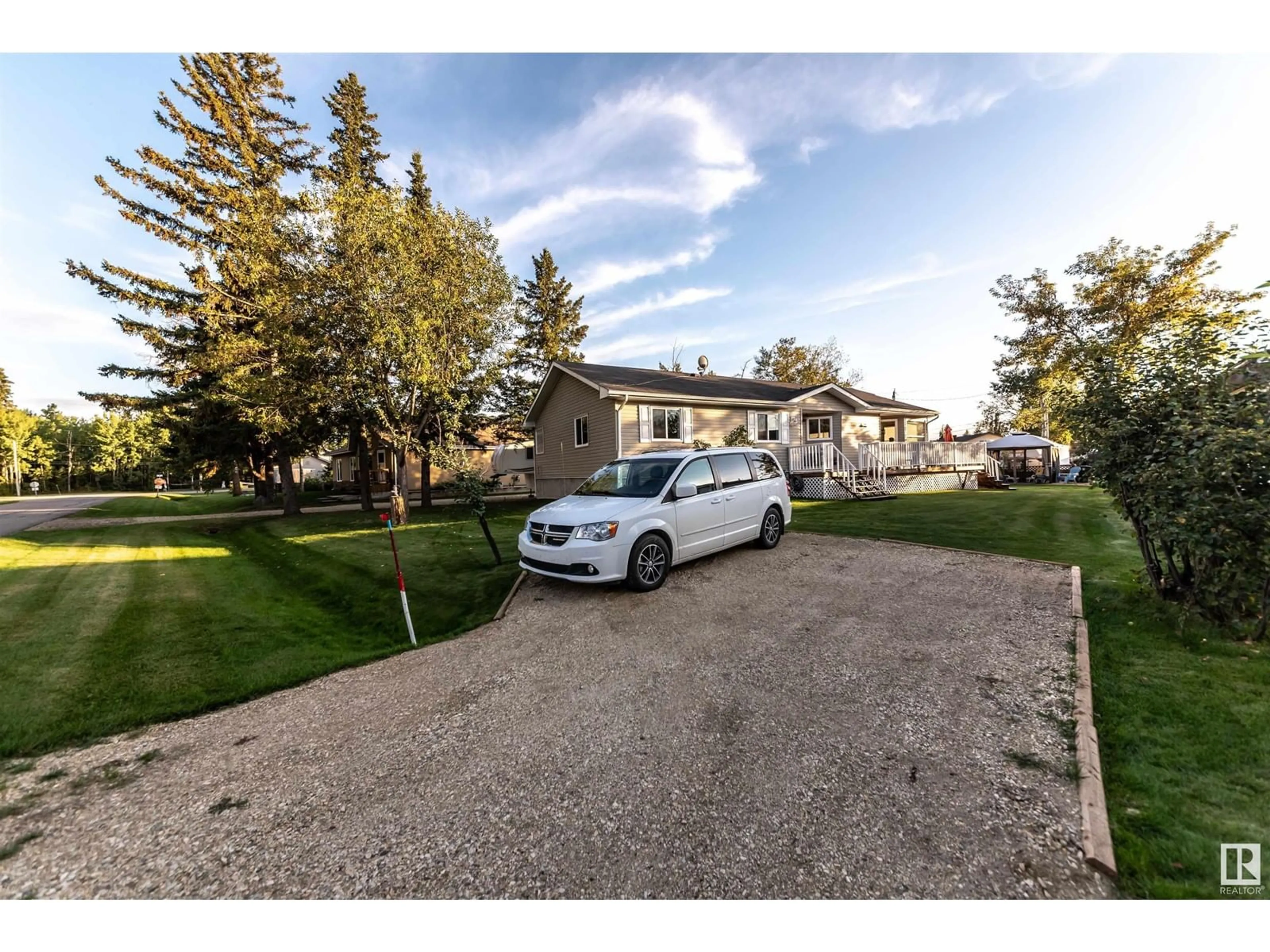 A pic from outside/outdoor area/front of a property/back of a property/a pic from drone, street for 4916 56 ST, Rural Lac Ste. Anne County Alberta T0E0A0