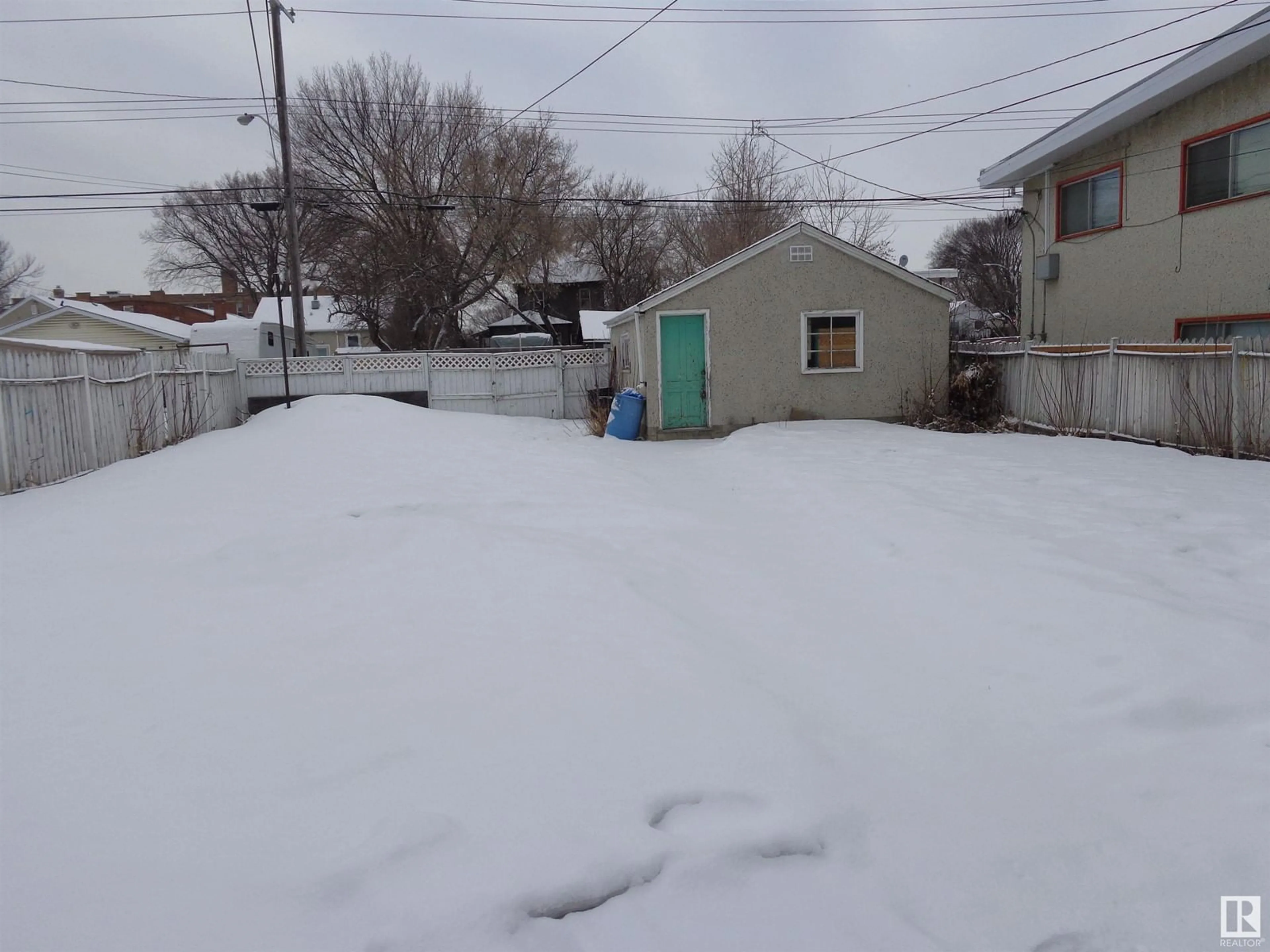 Blurry image for 12044 79 ST NW, Edmonton Alberta T5B2L3