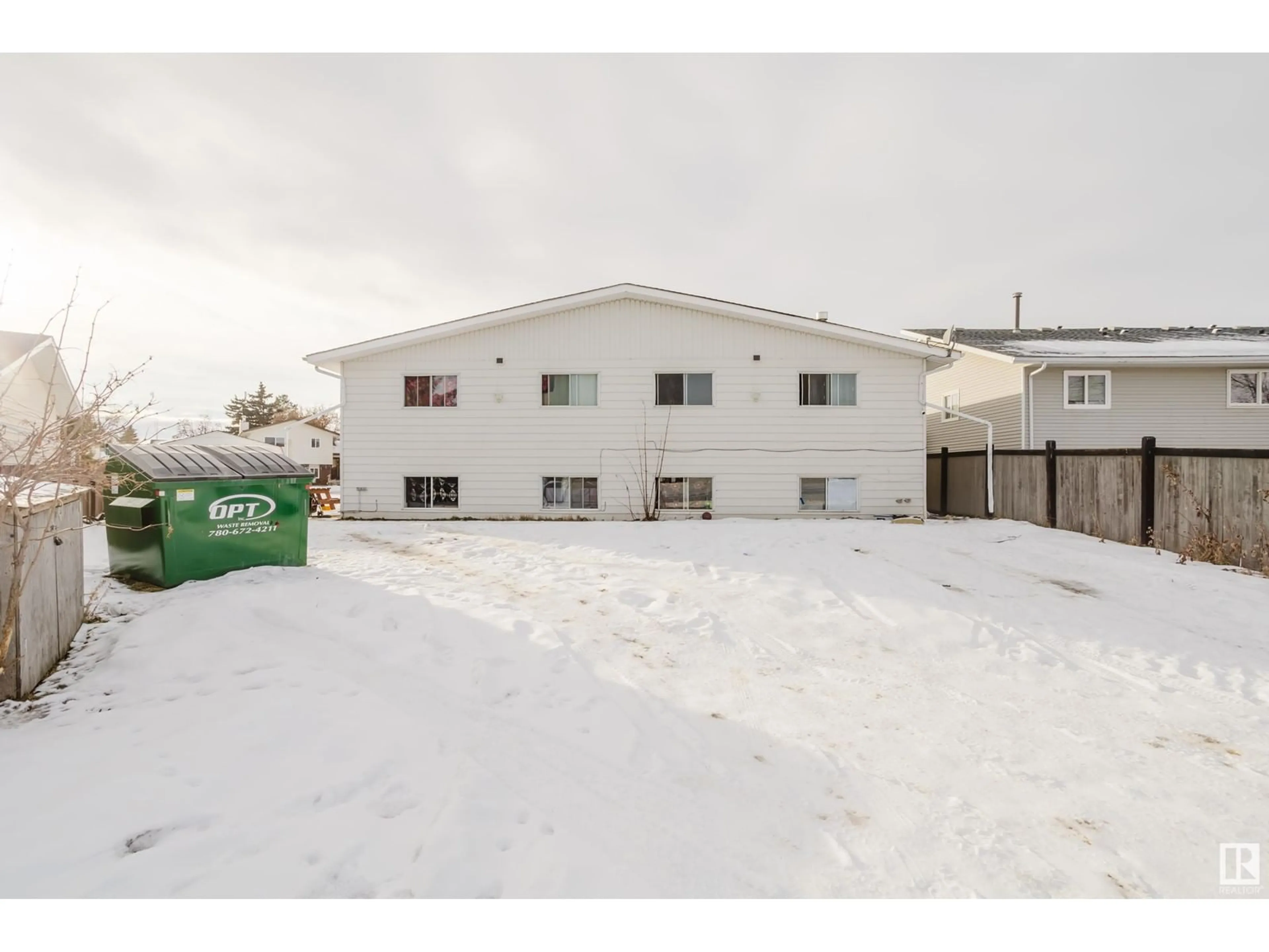 A pic from outside/outdoor area/front of a property/back of a property/a pic from drone, street for 5829 52 ST, Wetaskiwin Alberta T9A2W5