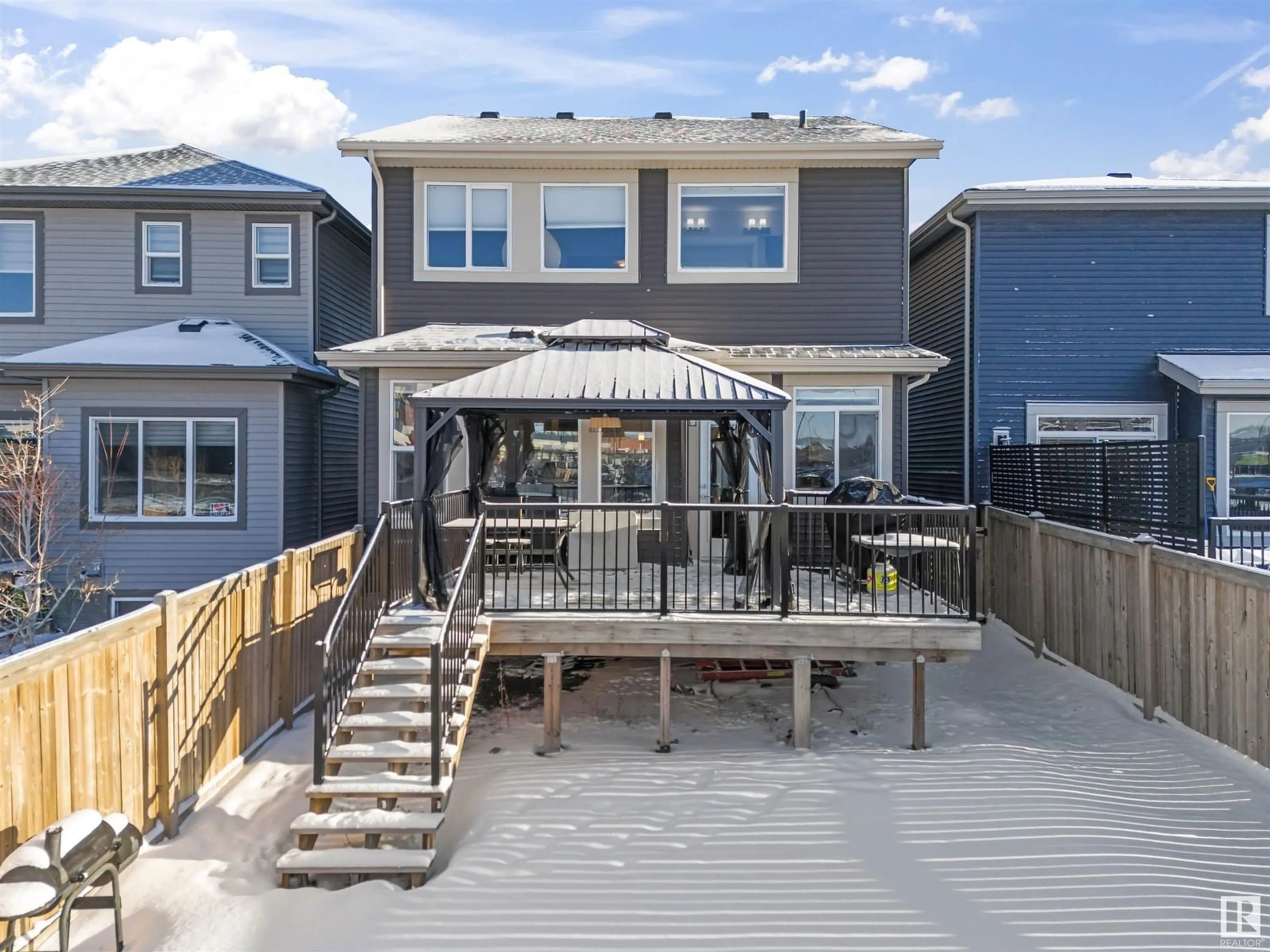 Patio, street for 2032 160 ST SW, Edmonton Alberta T6W1A4