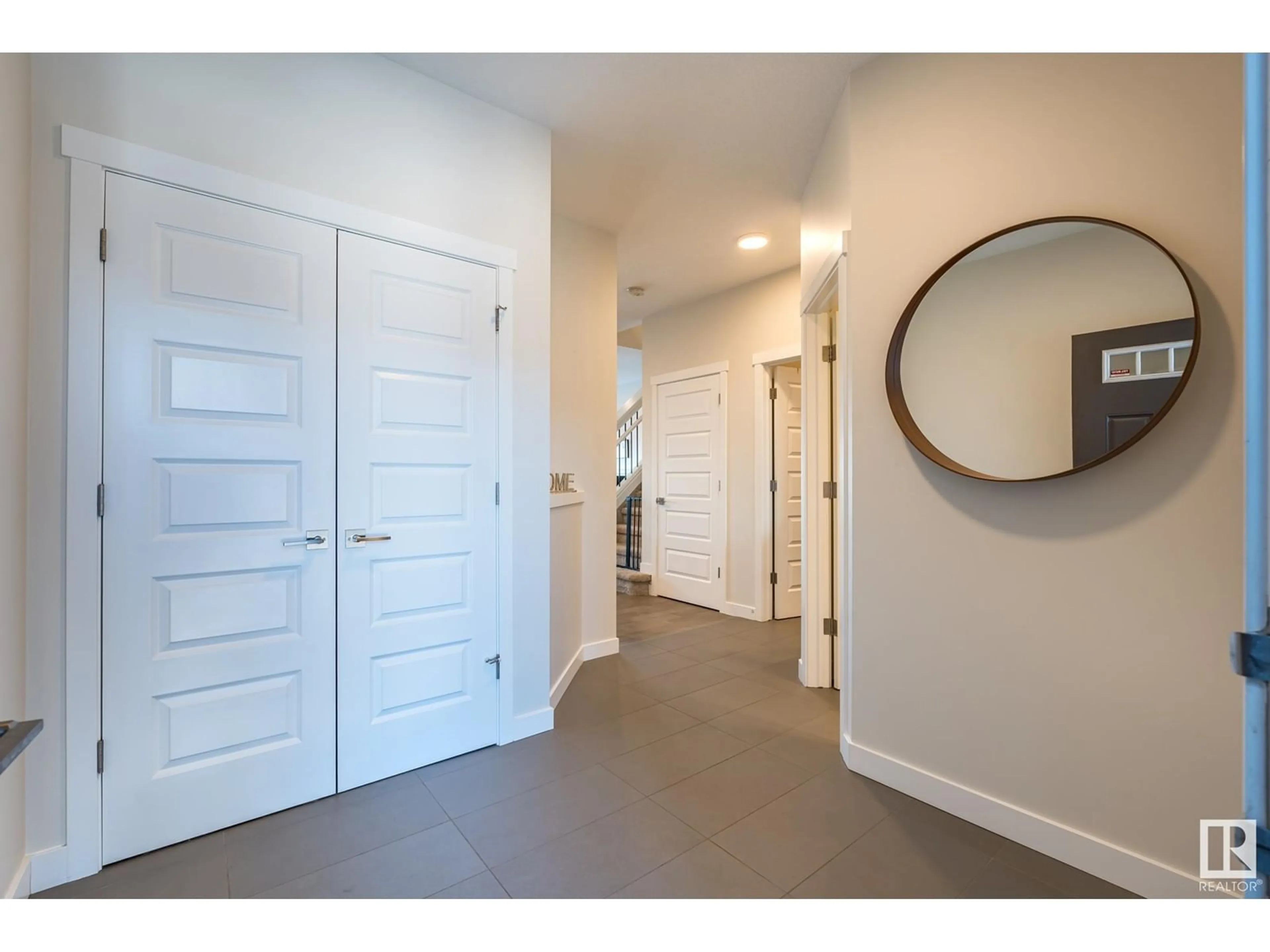 Indoor entryway for 2116 160 ST SW, Edmonton Alberta T6W4E5