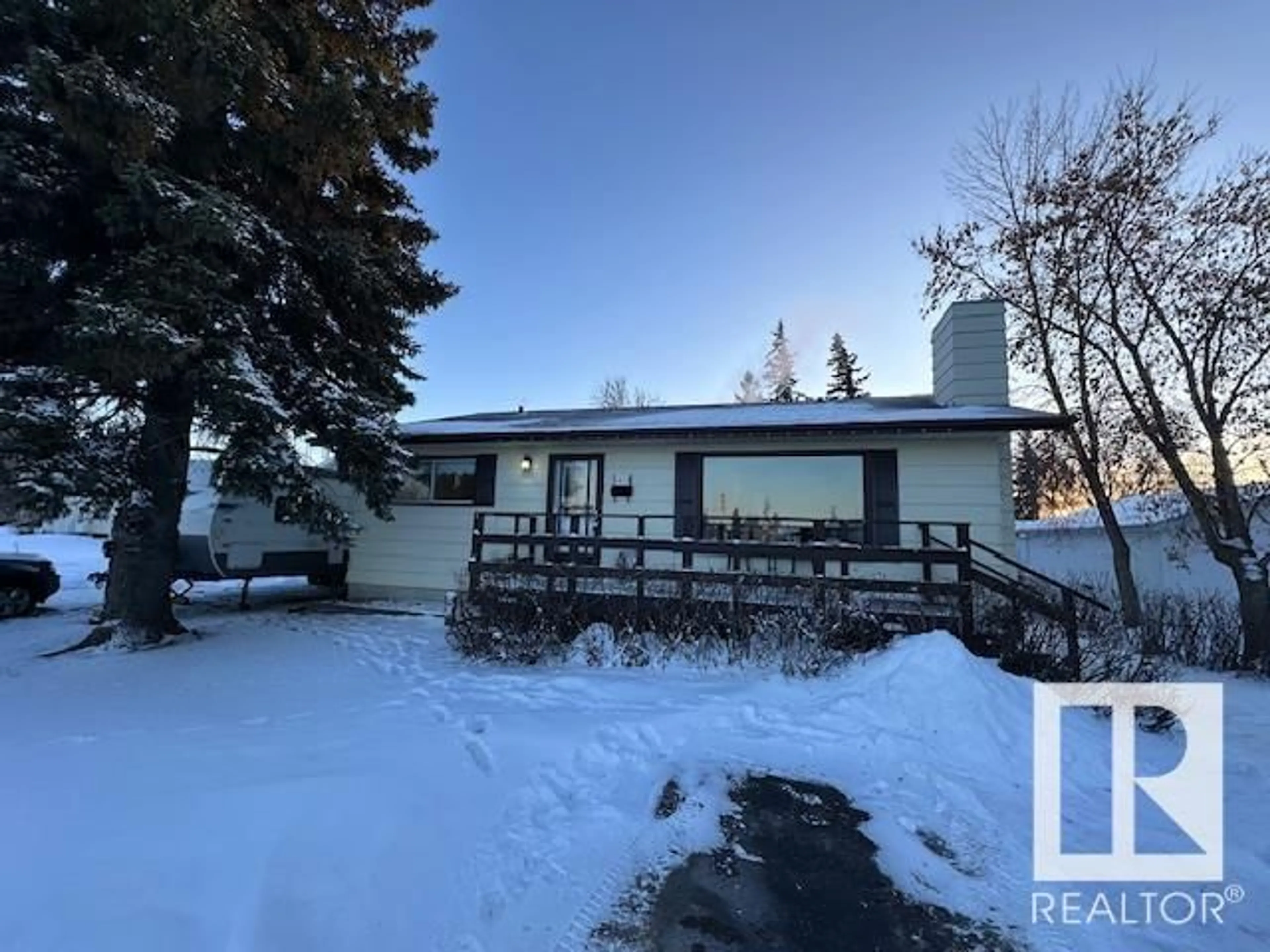 A pic from outside/outdoor area/front of a property/back of a property/a pic from drone, building for 4828 50A St, Rural Lac Ste. Anne County Alberta T0E0A0