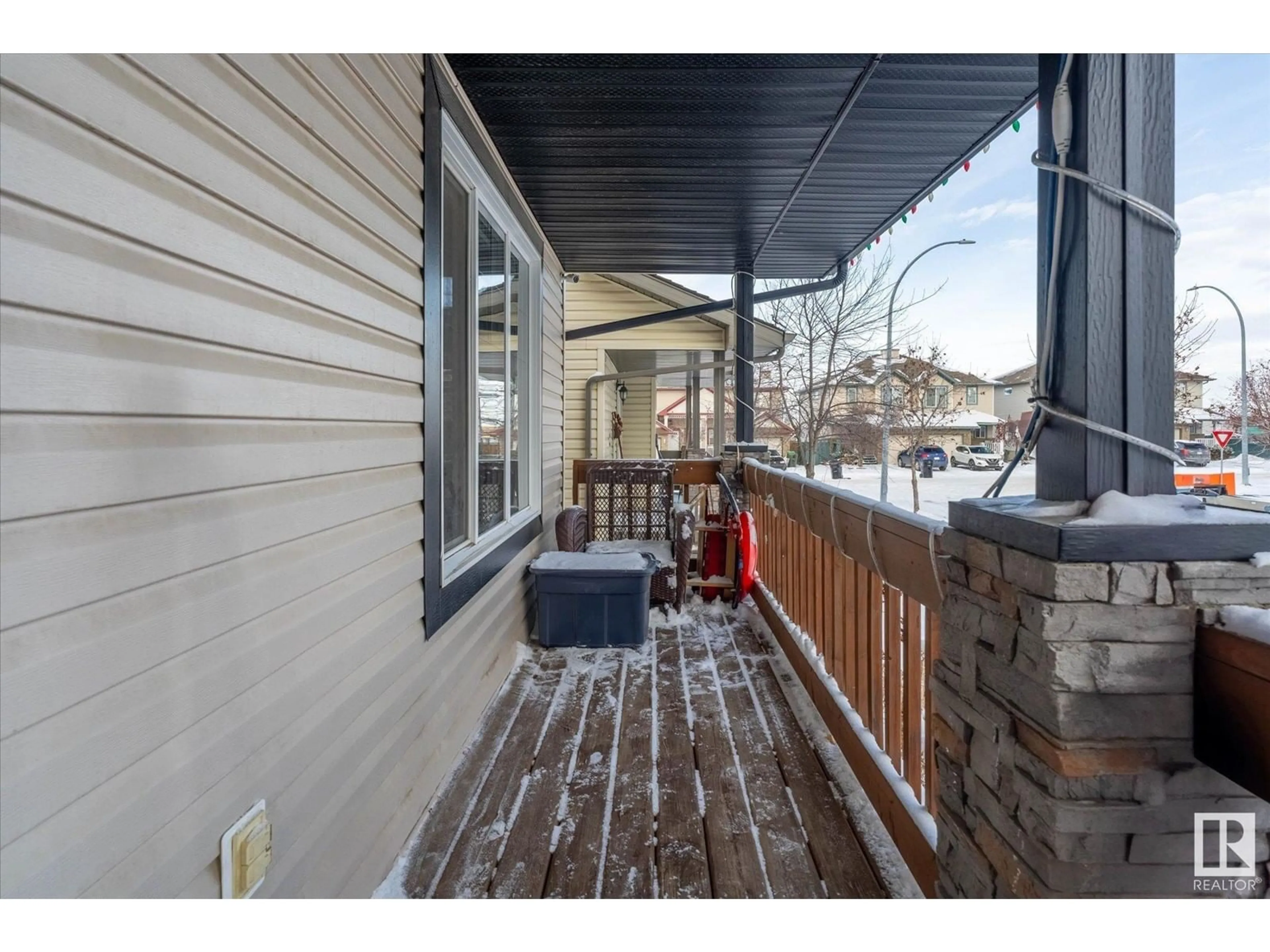 Patio, street for 25 VISTA ST, Spruce Grove Alberta T7X4P6