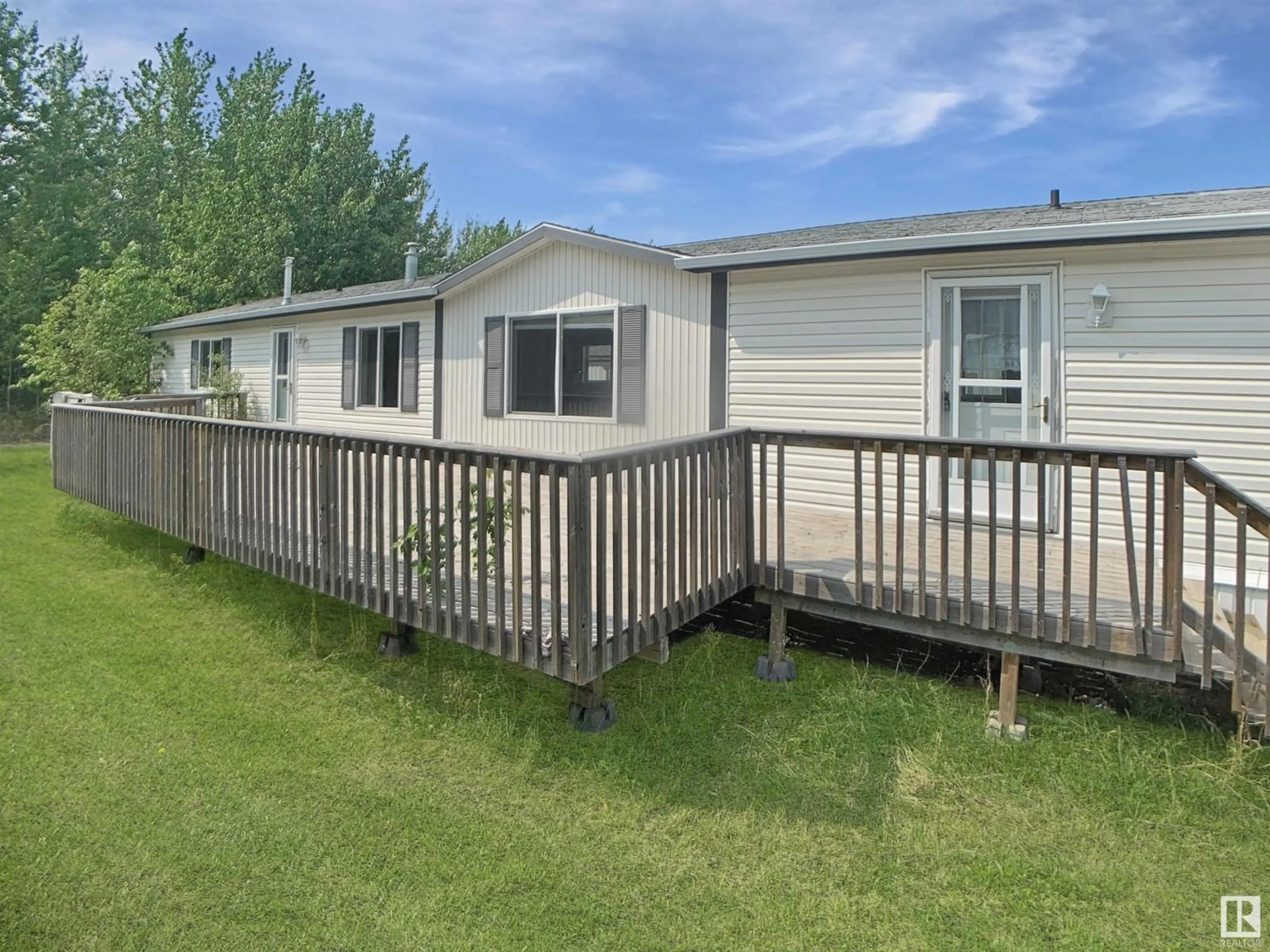 A pic from outside/outdoor area/front of a property/back of a property/a pic from drone, water/lake/river/ocean view for 5925 Willow DR, Boyle Alberta T0A0M0