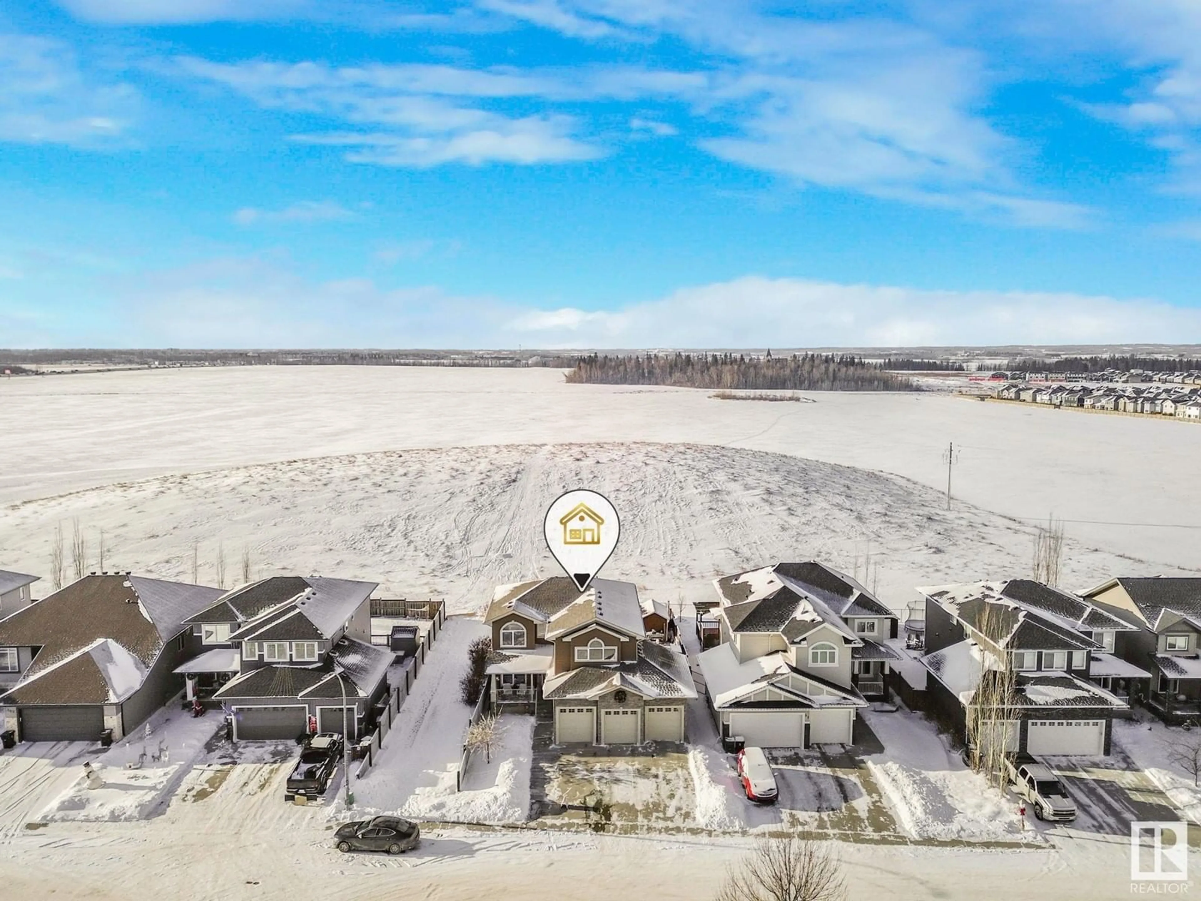 A pic from outside/outdoor area/front of a property/back of a property/a pic from drone, water/lake/river/ocean view for 99 LAMPLIGHT DR, Spruce Grove Alberta T7X0G8