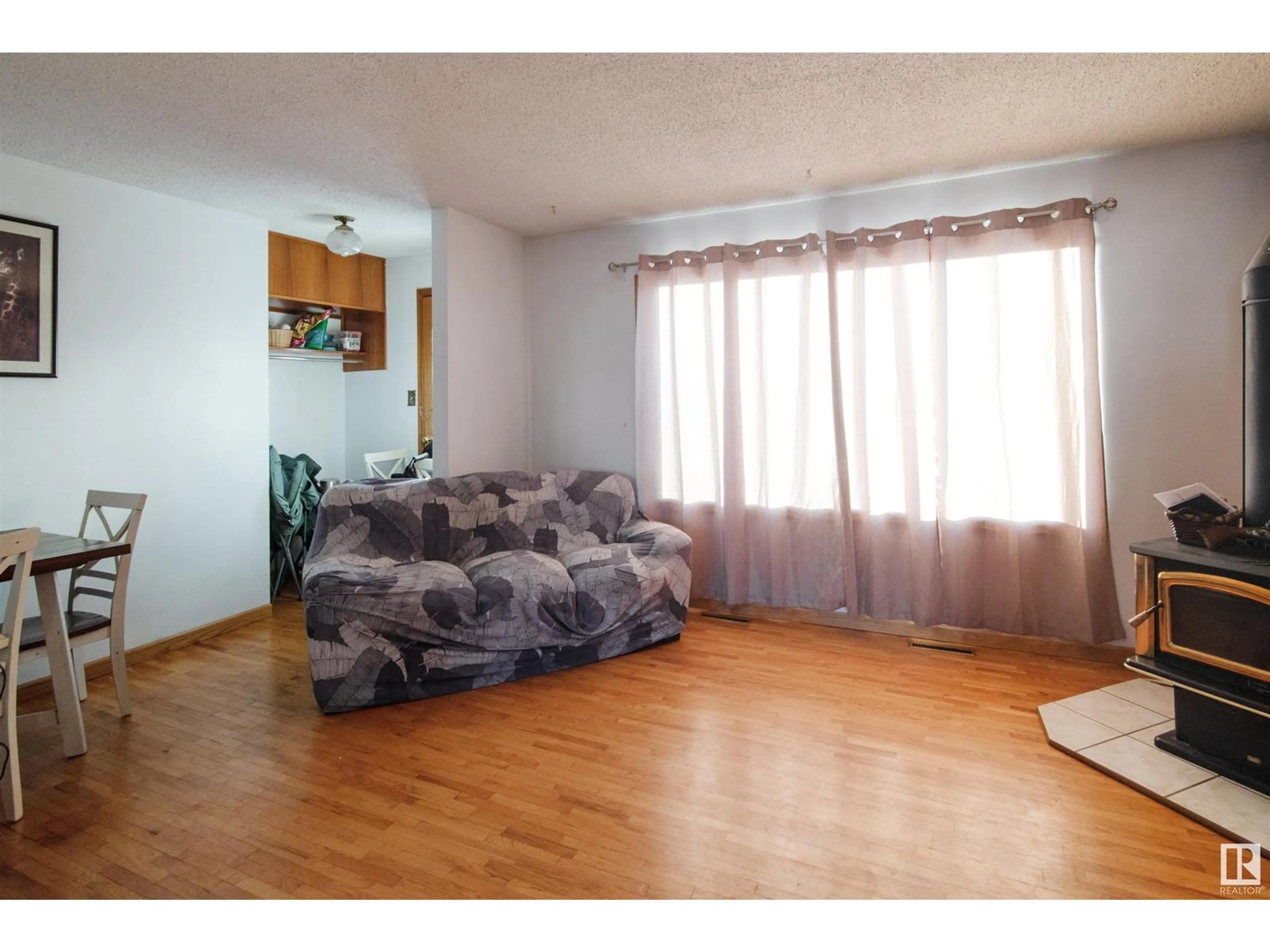 A pic of a room for 4813 50 ST, Ardmore Alberta T0A0B0