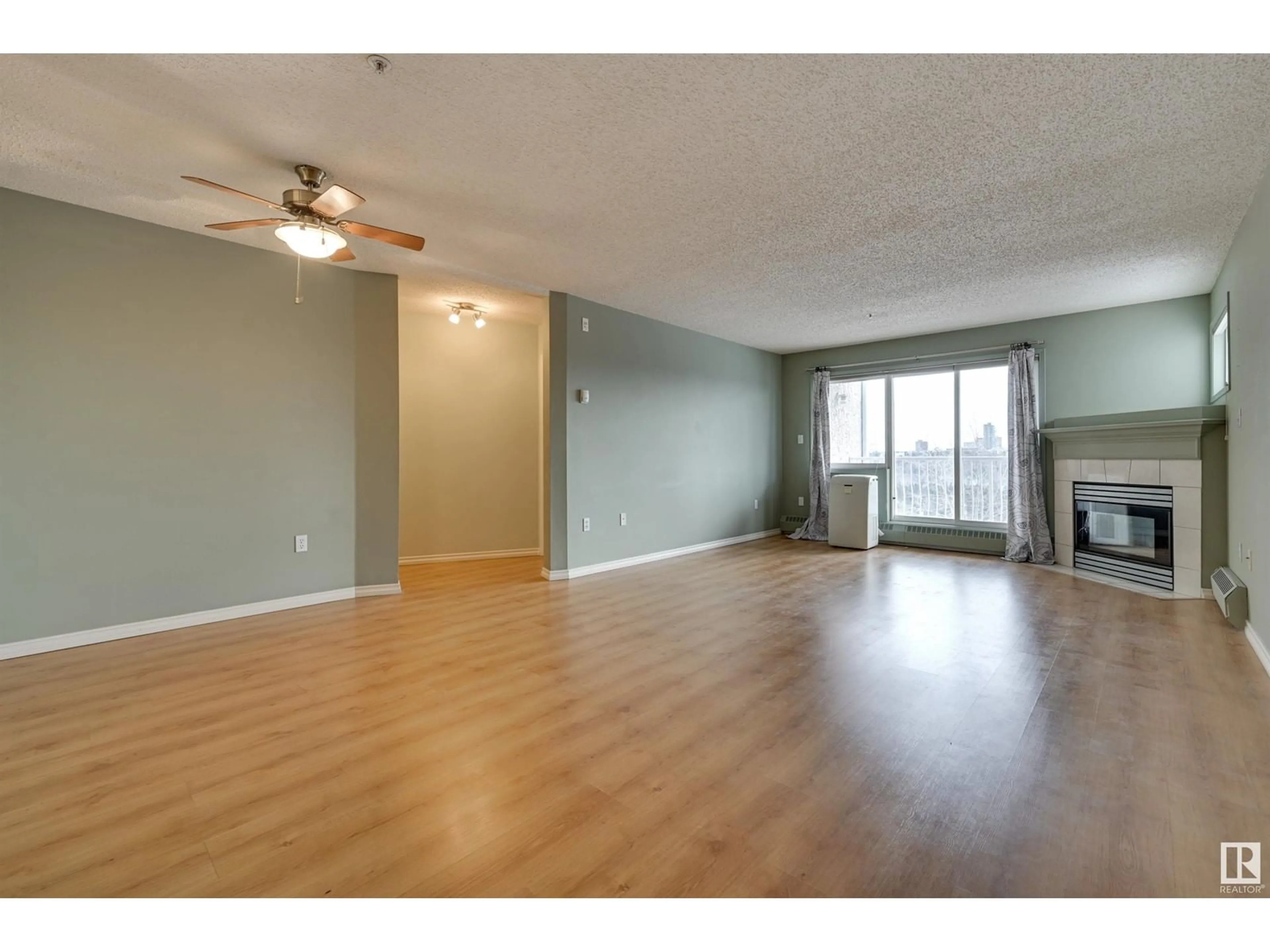 A pic of a room for #414 11716 100 AV NW, Edmonton Alberta T5K2G3